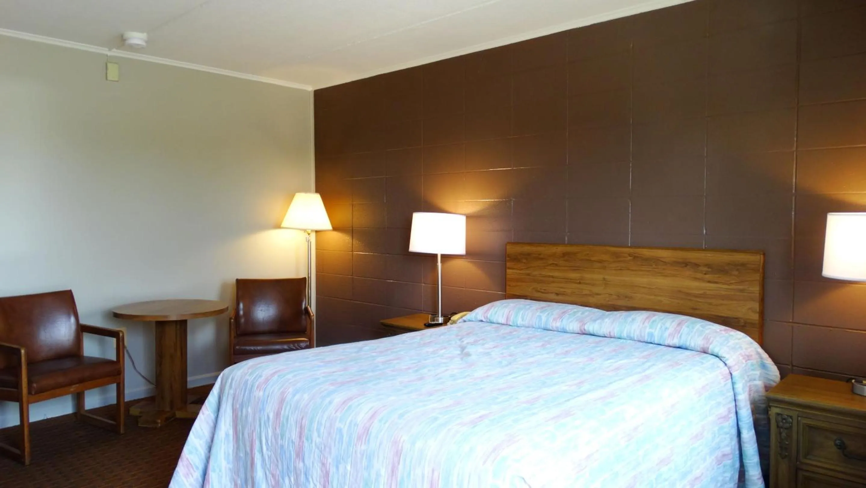 Attican Motel - Attica - Batavia - Warsaw - Darien Lake