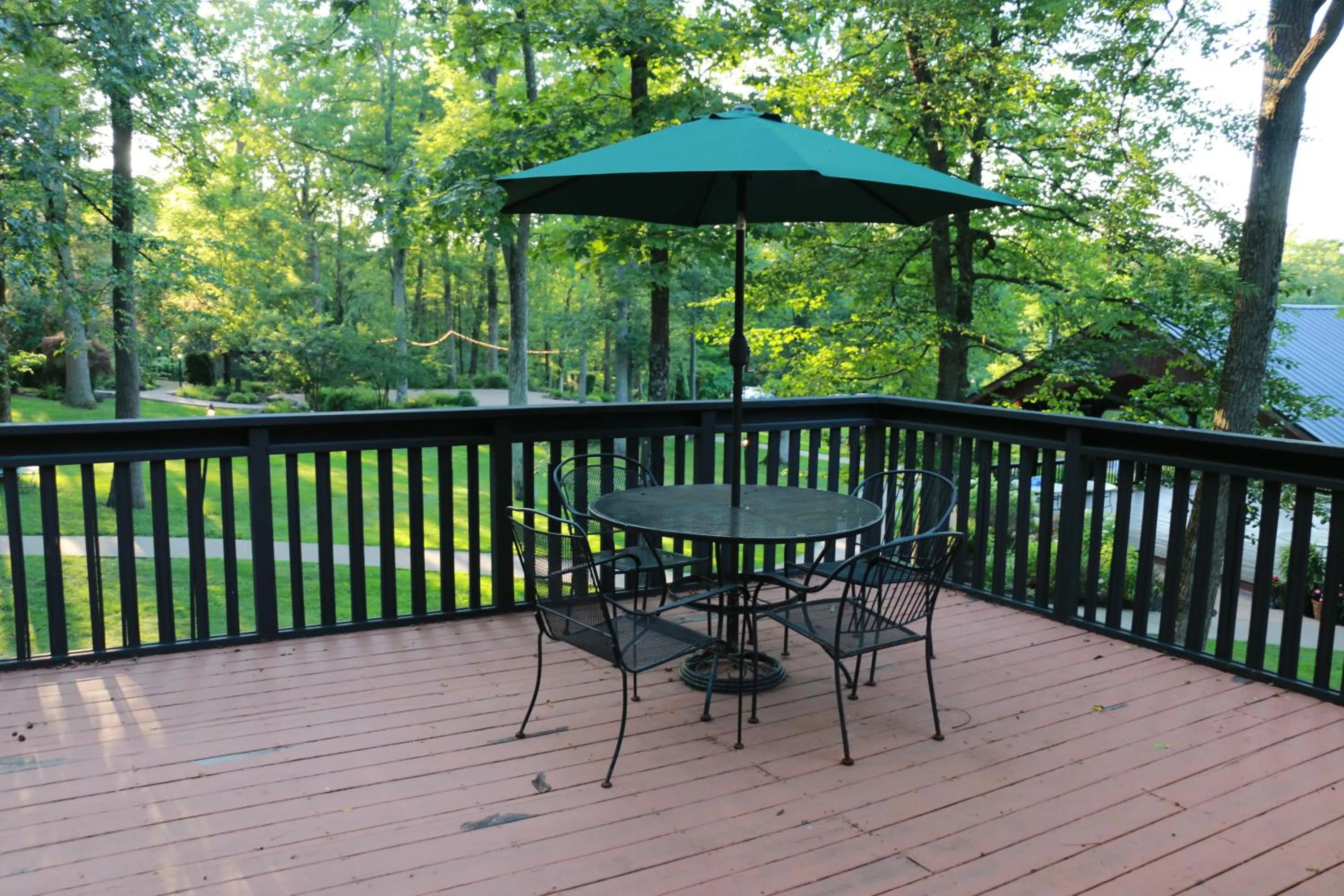 Landoll's Mohican Castle