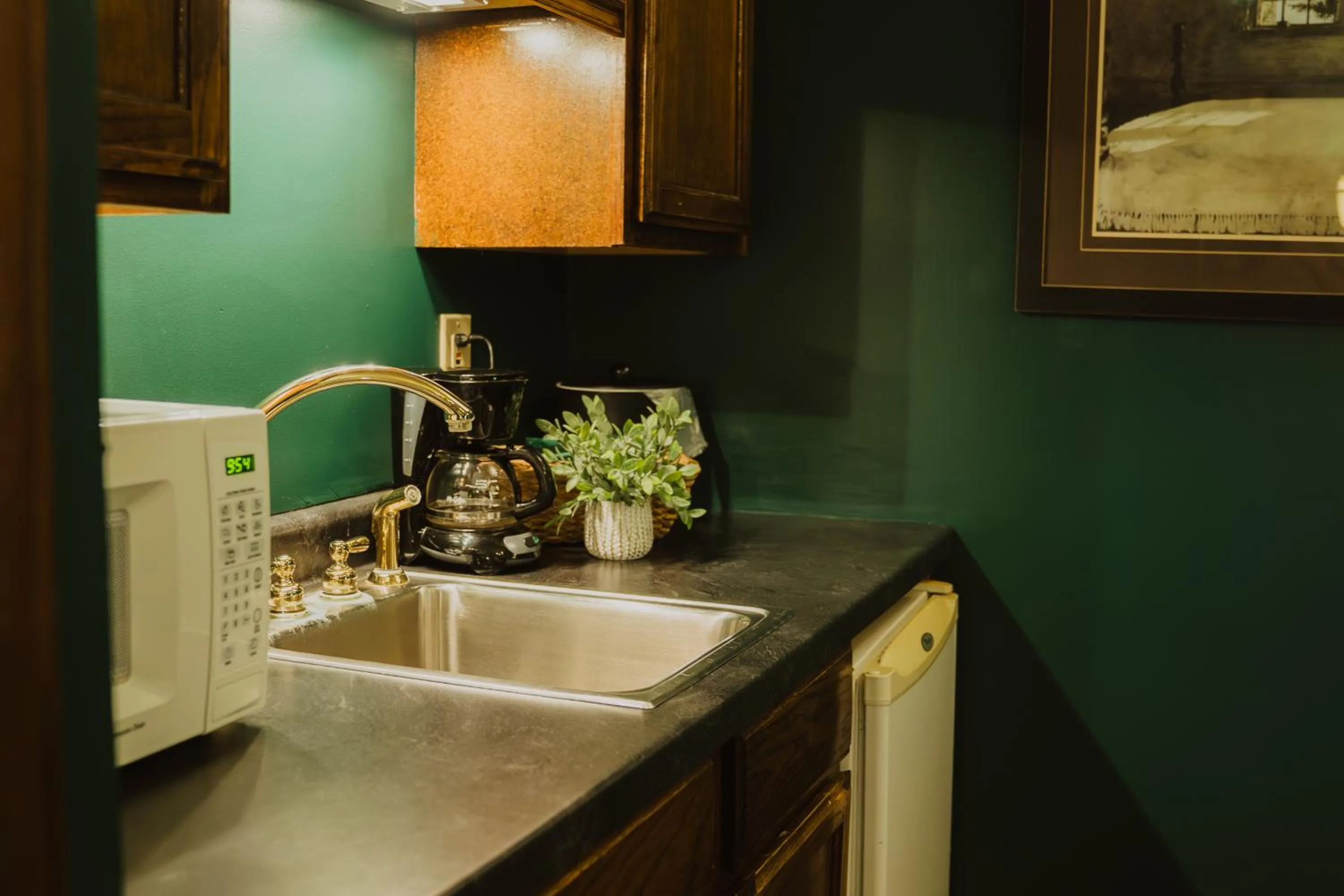 Landoll's Mohican Castle