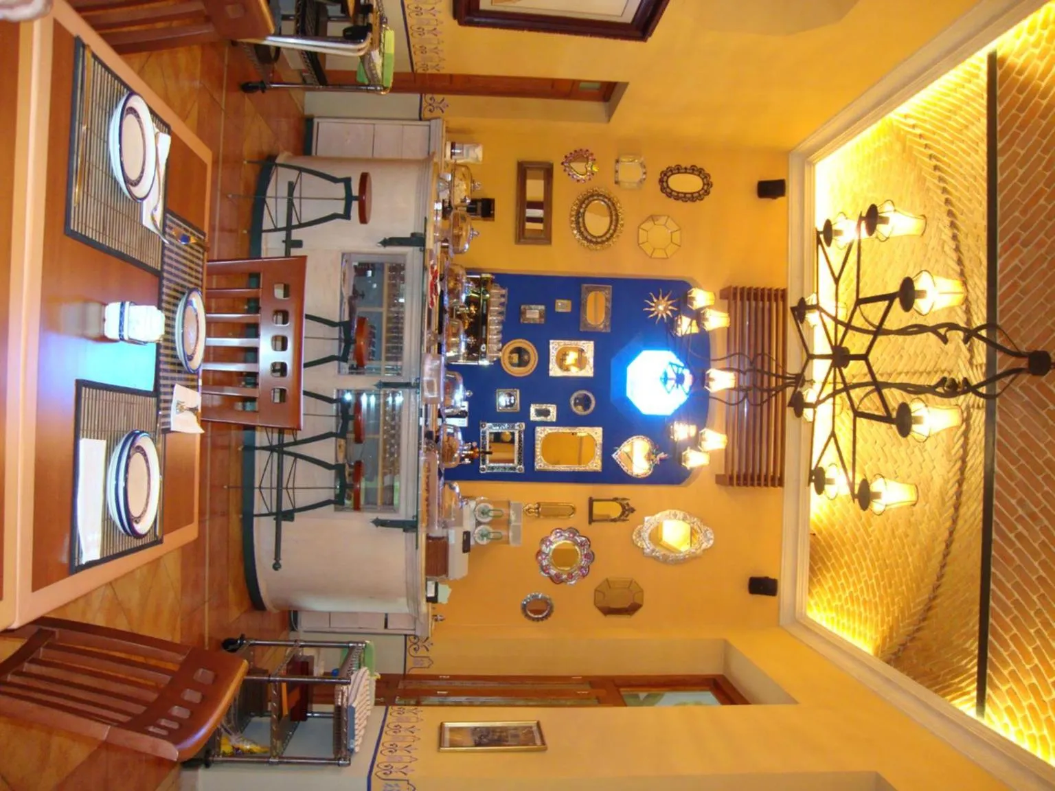 Restaurant/places to eat in Hotel Boutique Casa San Angel