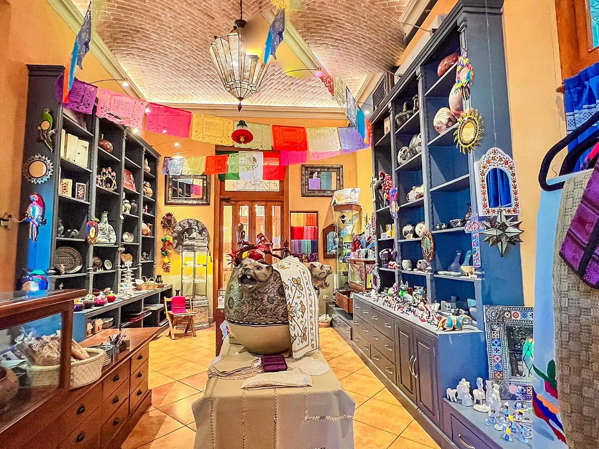 On-site shops in Hotel Boutique Casa San Angel