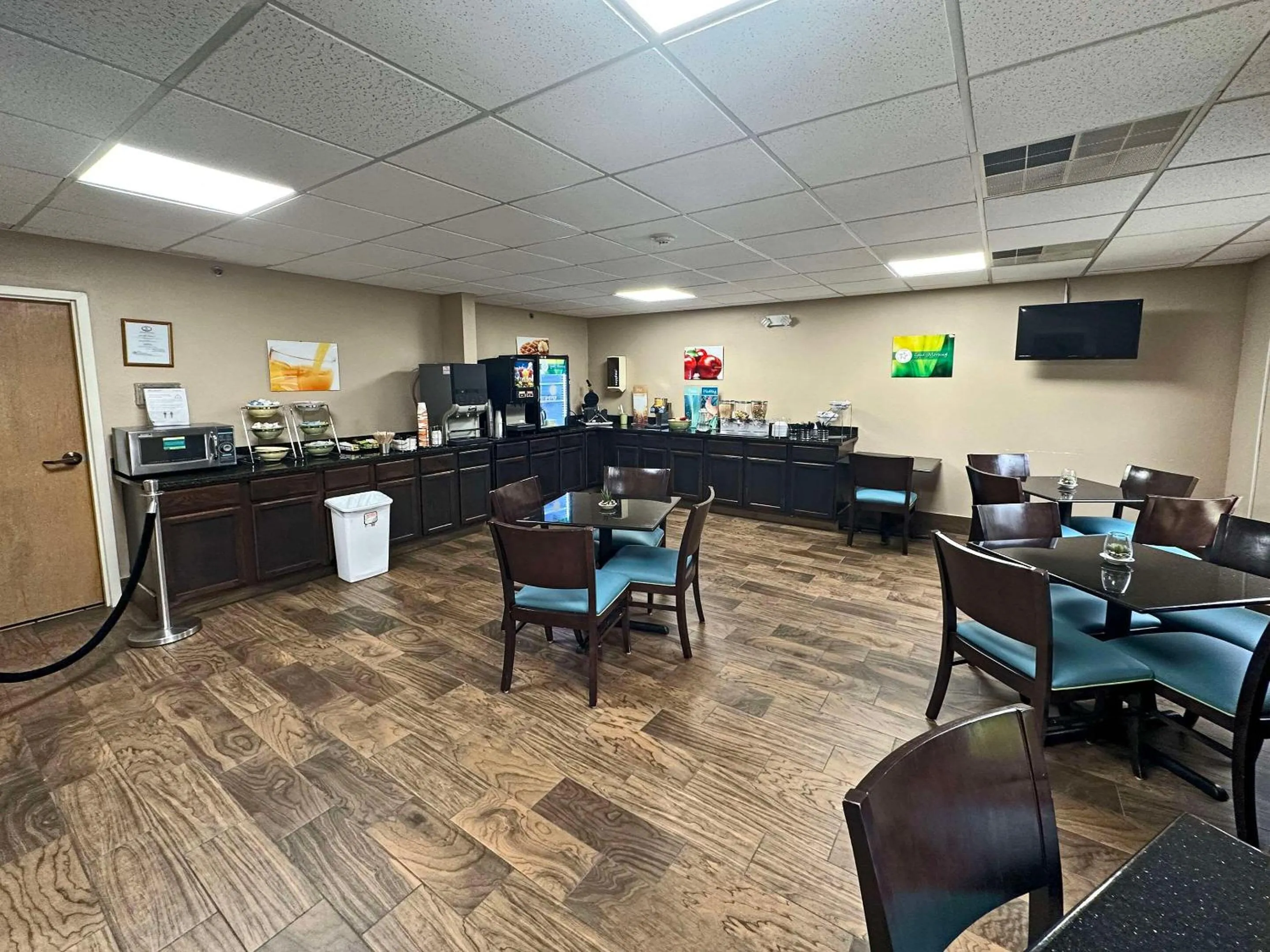 Breakfast in Quality Inn & Suites Exmore - Eastern Shore