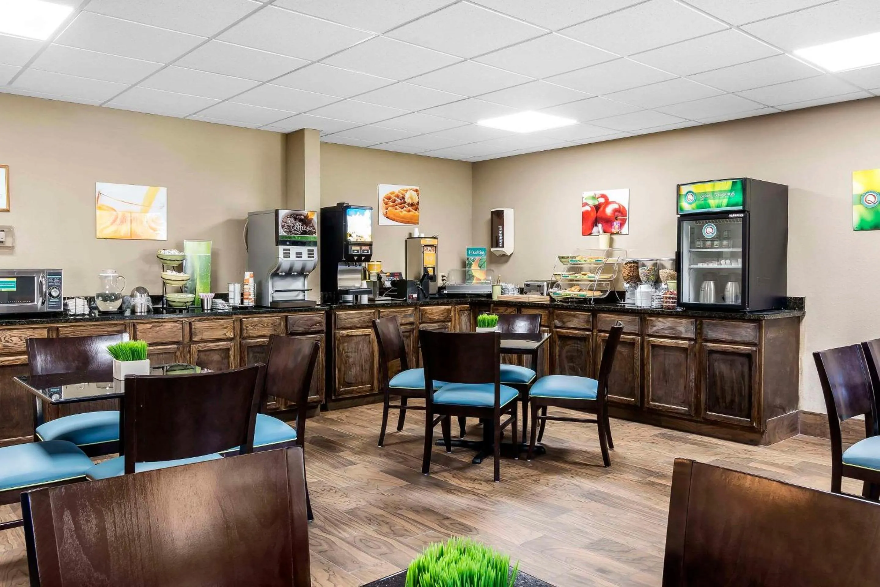 Breakfast in Quality Inn & Suites Exmore - Eastern Shore
