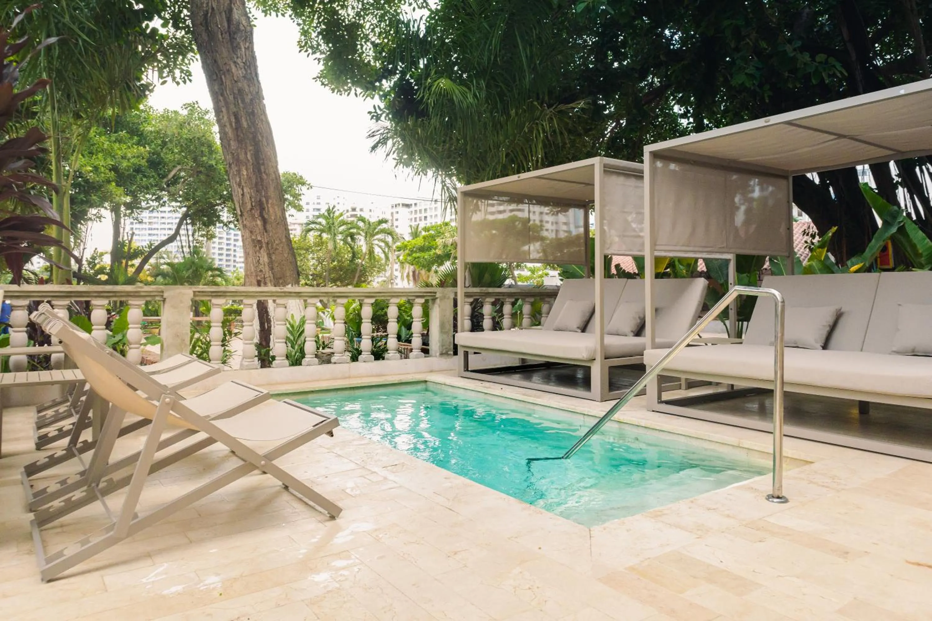 Swimming pool in Hotel Caribe by Faranda Grand, a member of Radisson Individuals