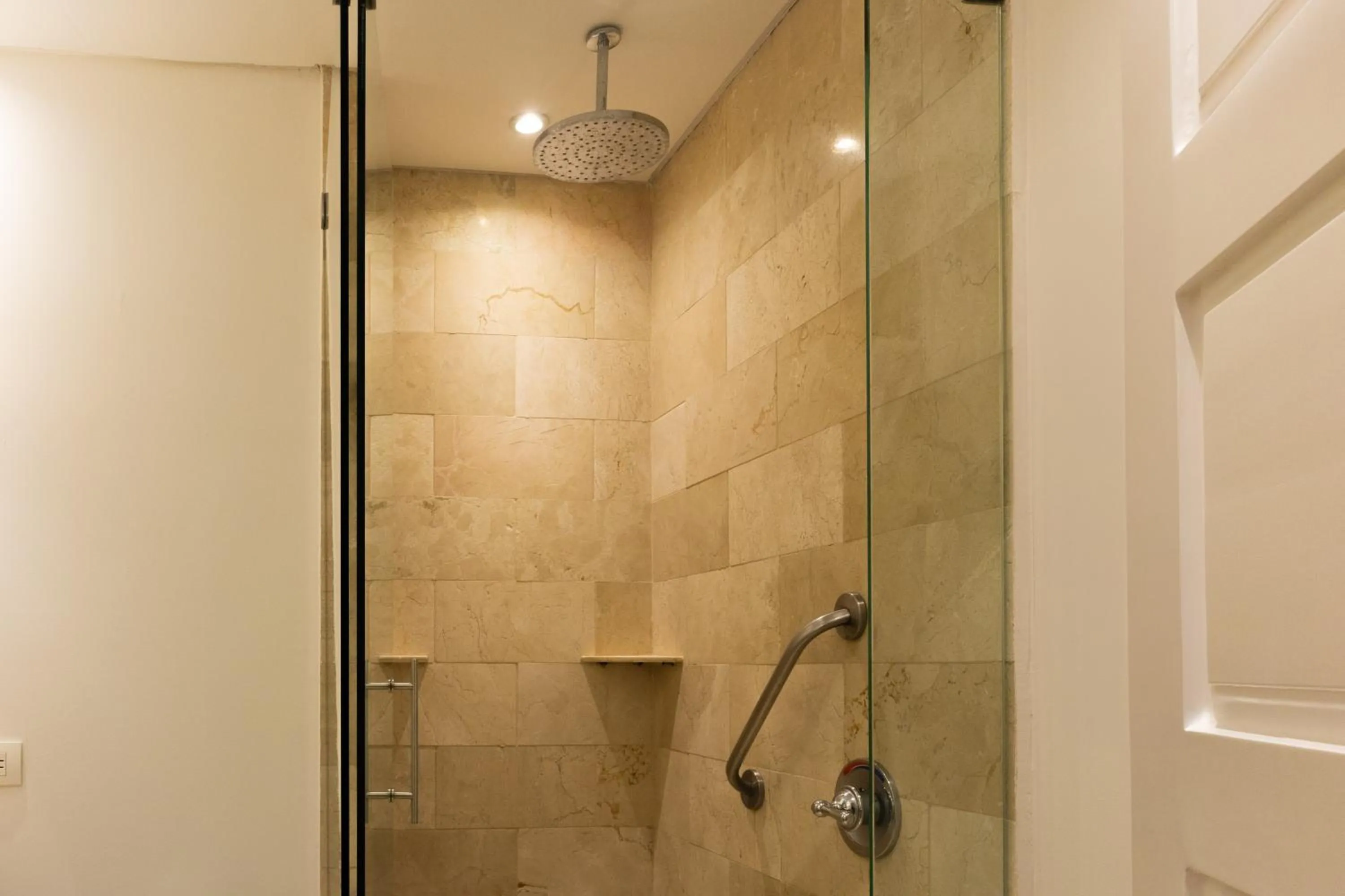 Bathroom in Hotel Caribe by Faranda Grand, a member of Radisson Individuals