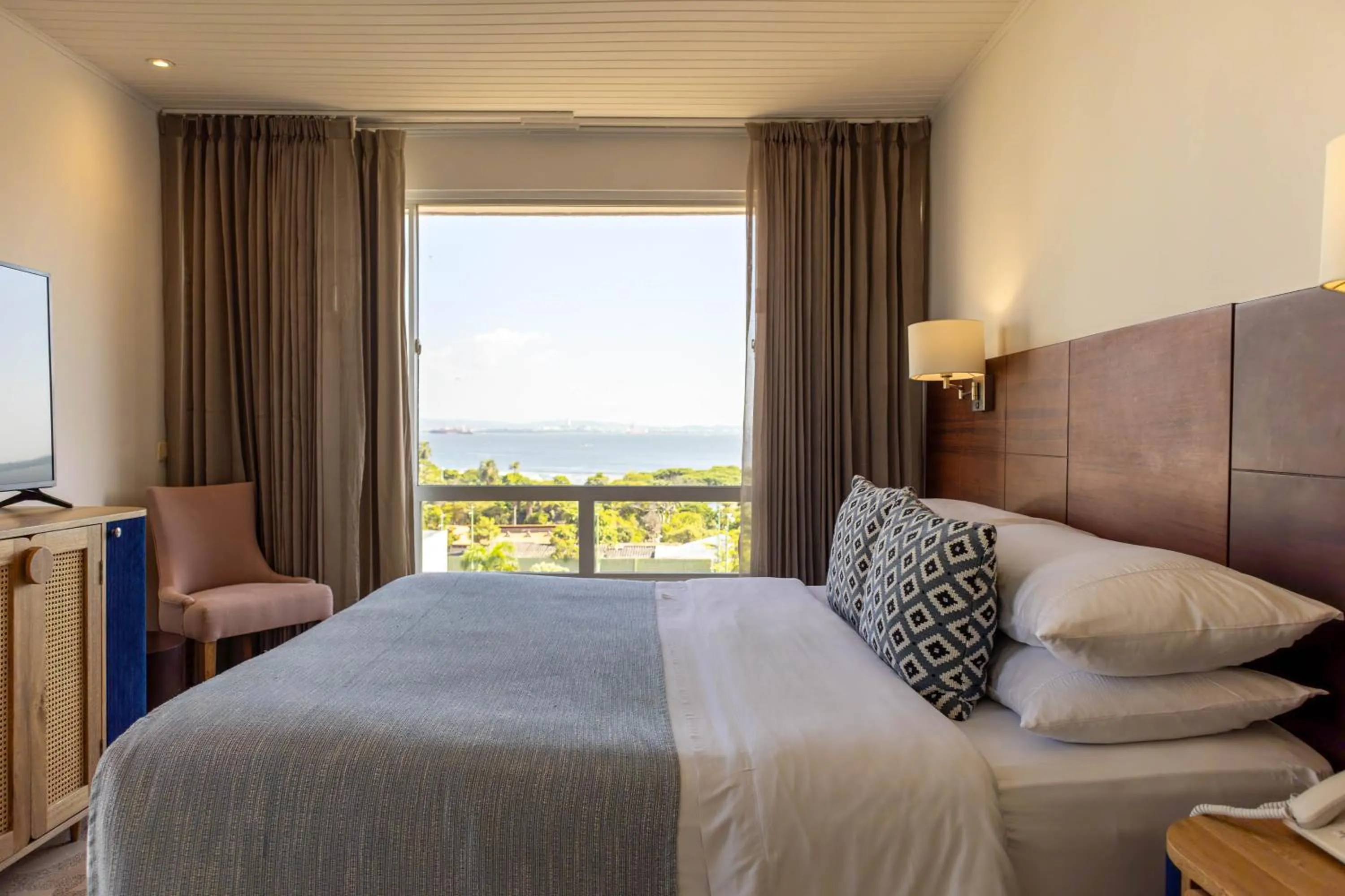 Bed in Hotel Caribe by Faranda Grand, a member of Radisson Individuals