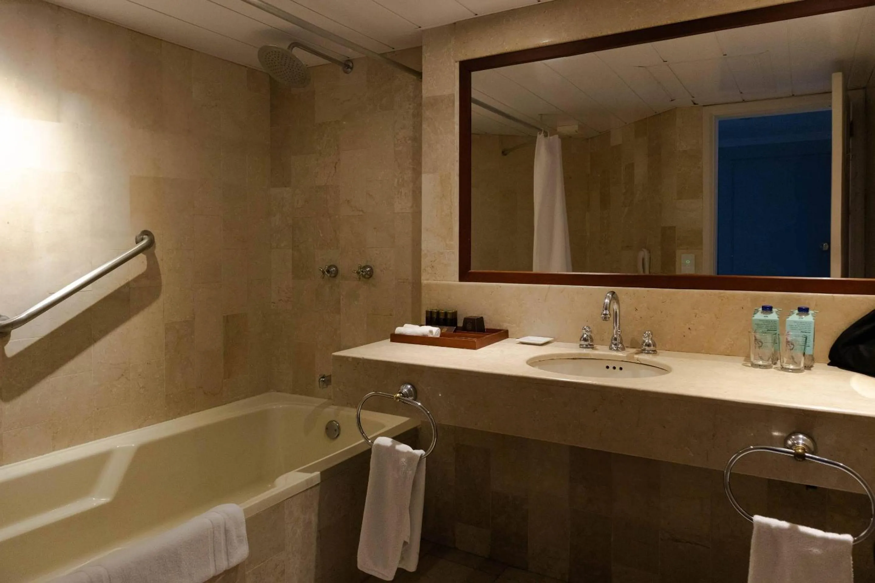 Bedroom in Hotel Caribe by Faranda Grand, a member of Radisson Individuals