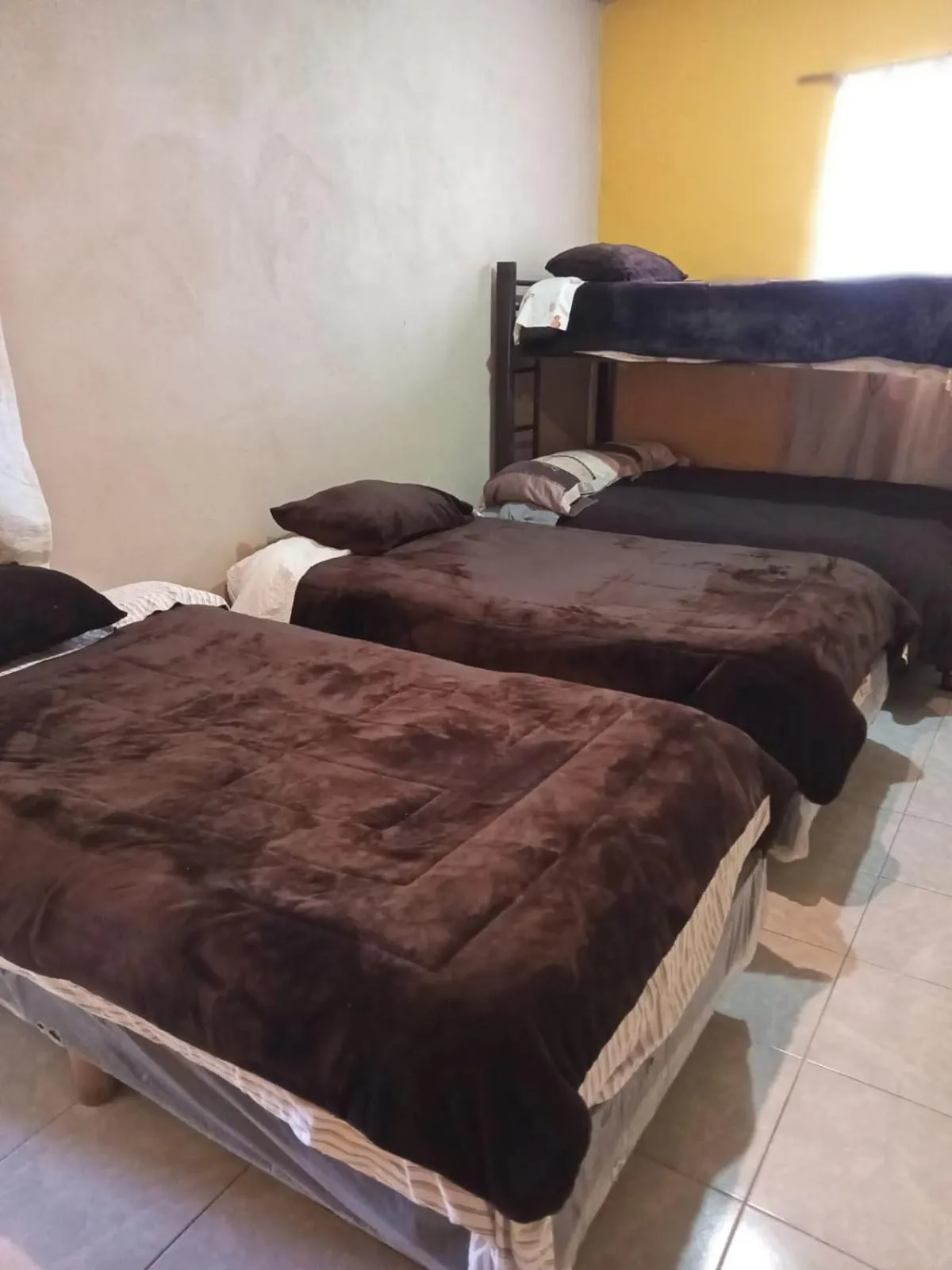 Bedroom, Bed in Hospedaje Barato Mi Casita de Colores