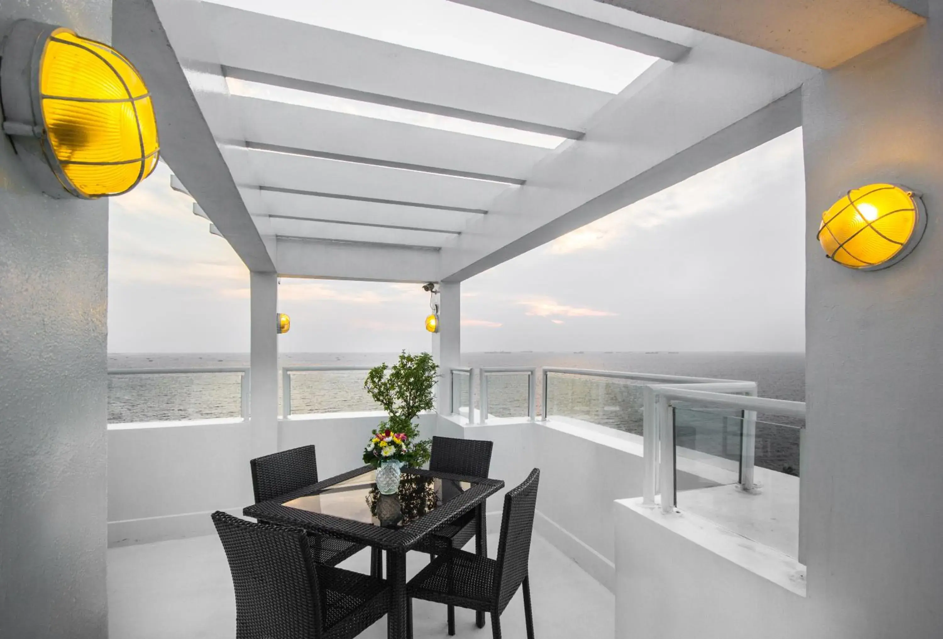 Swimming pool in Microtel by Wyndham Mall of Asia Swimming pool in Microtel by Wyndham Mall of Asia