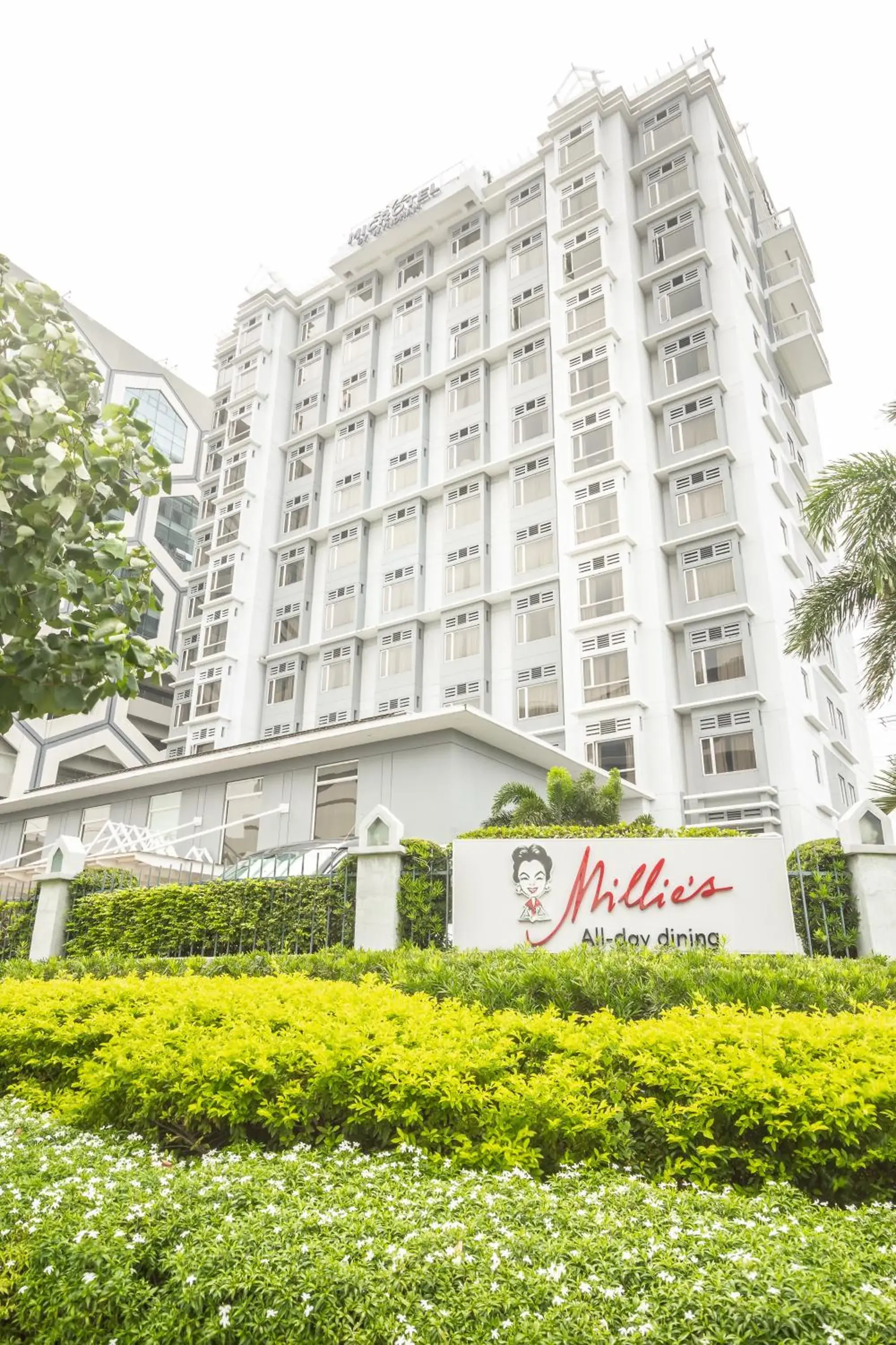 Property building in Microtel by Wyndham Mall of Asia Property building in Microtel by Wyndham Mall of Asia