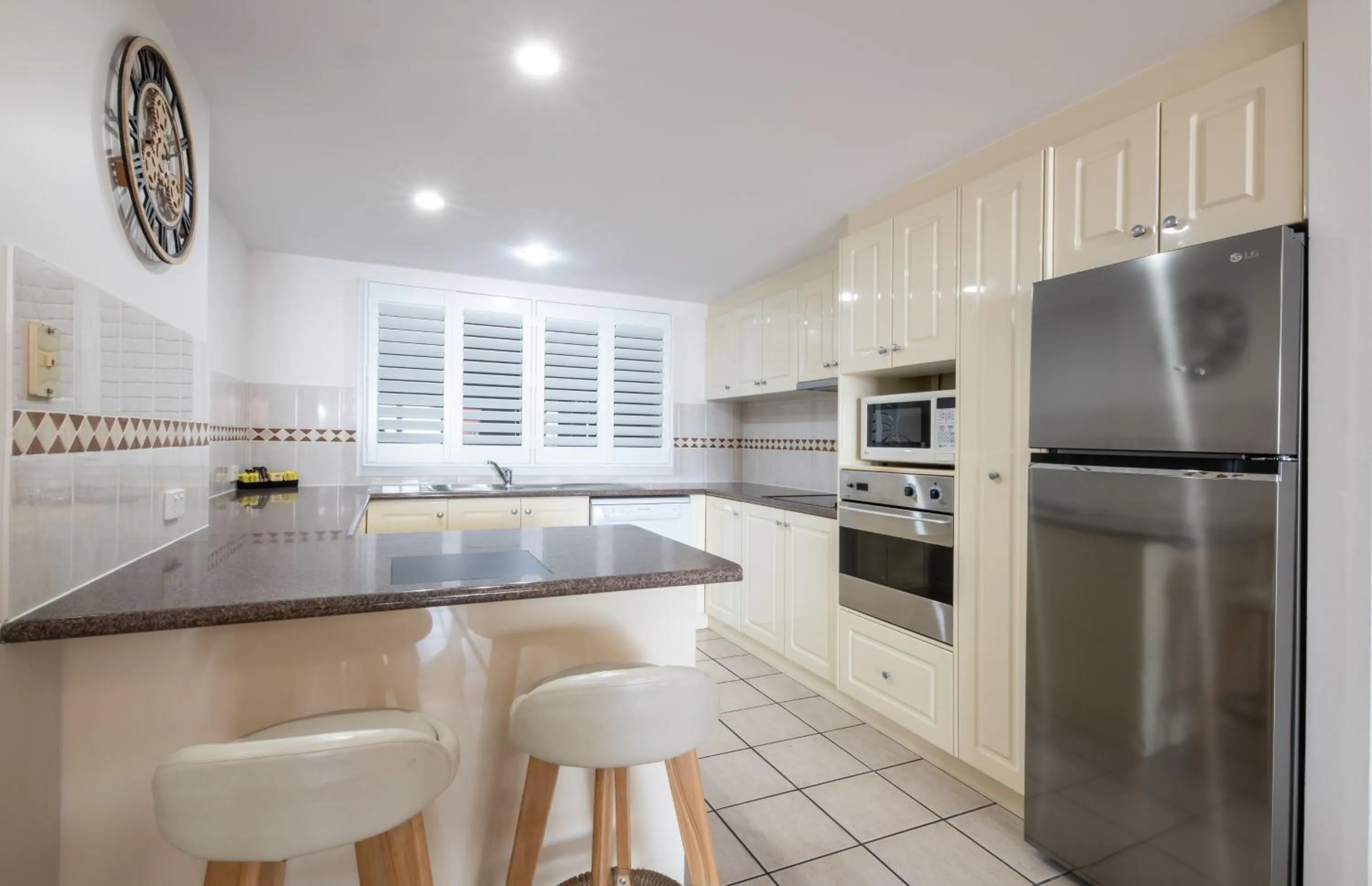 Kitchen or kitchenette in Martinique Whitsunday Resort