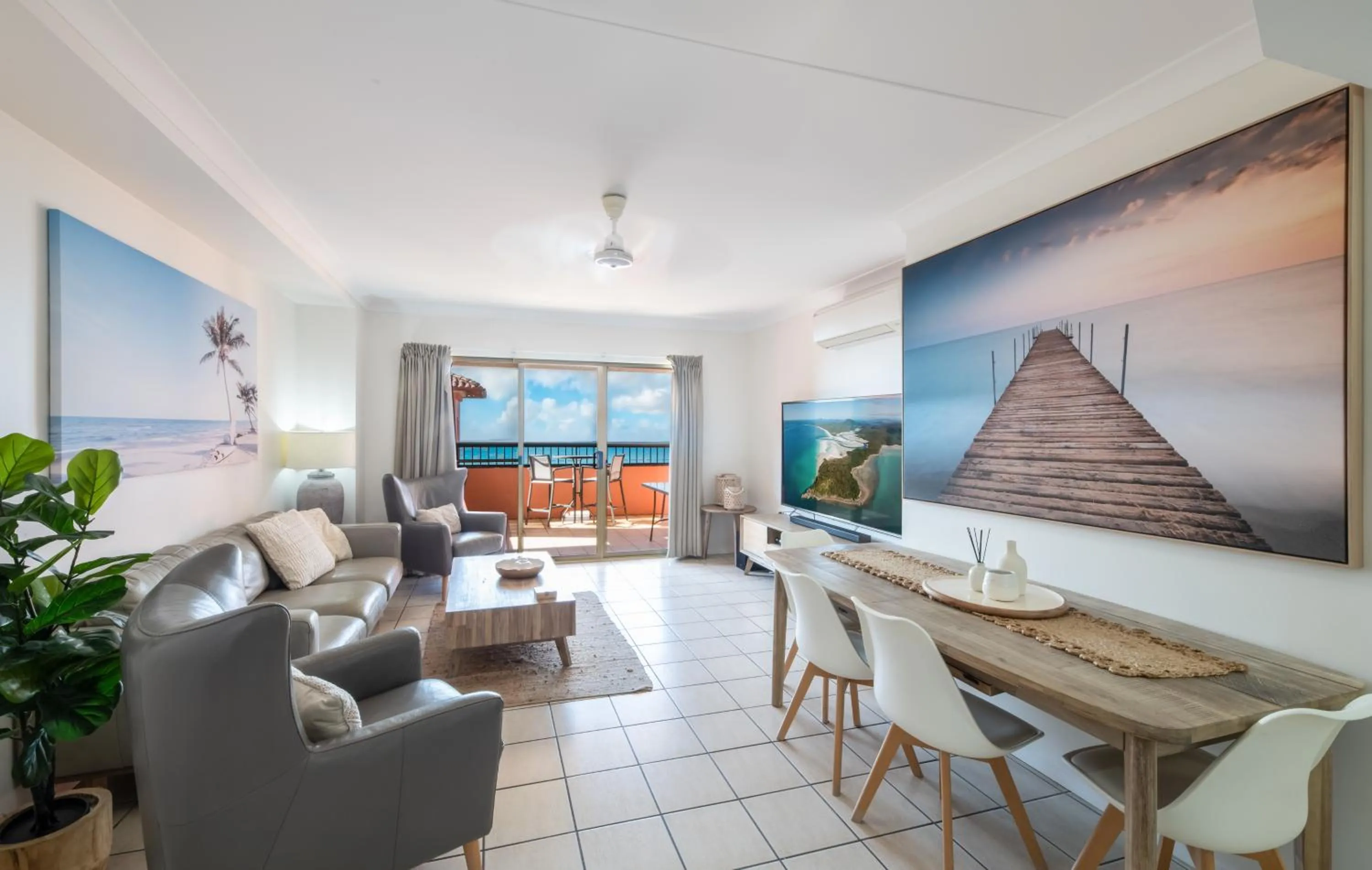 Living room in Martinique Whitsunday Resort