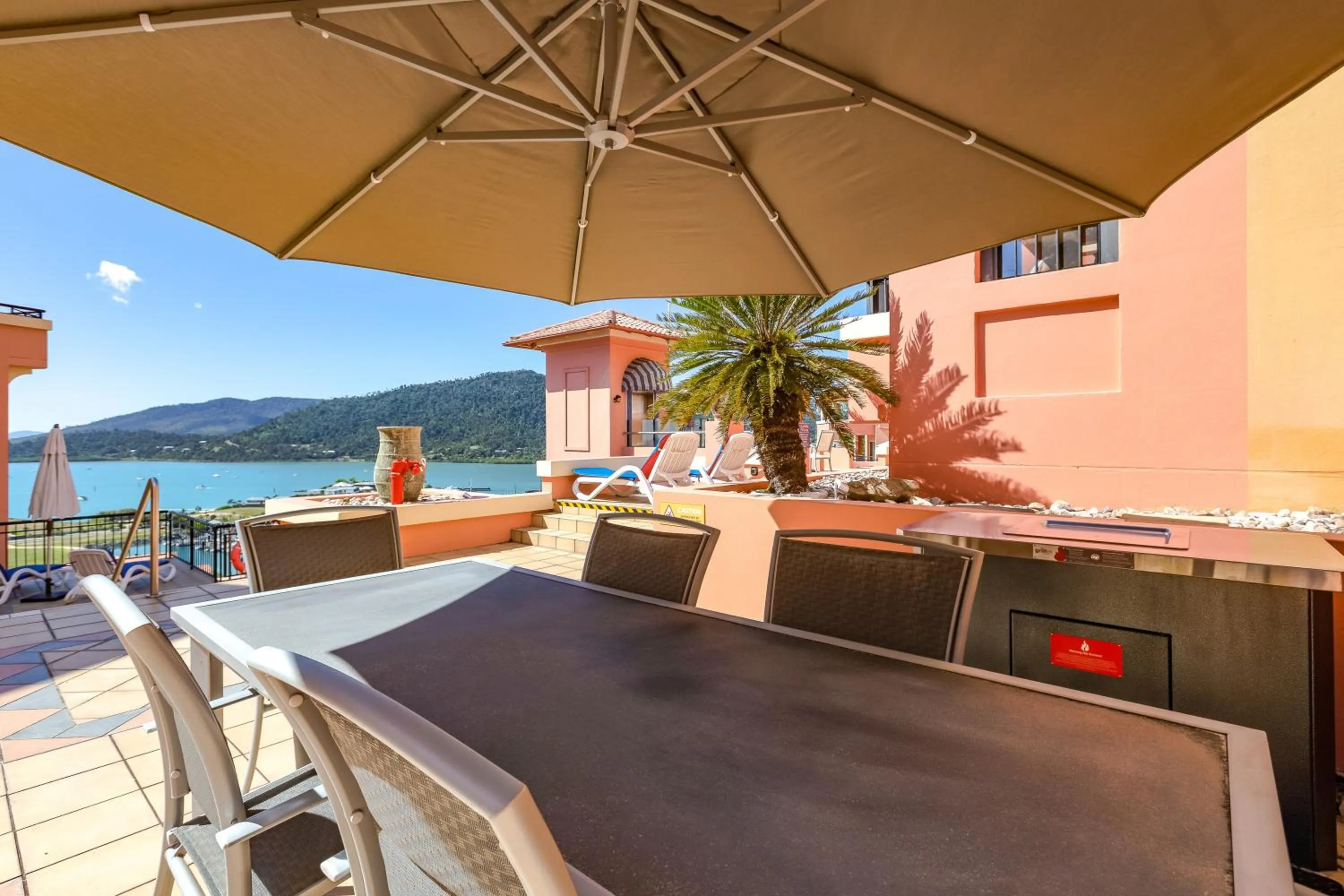 BBQ facilities in Martinique Whitsunday Resort