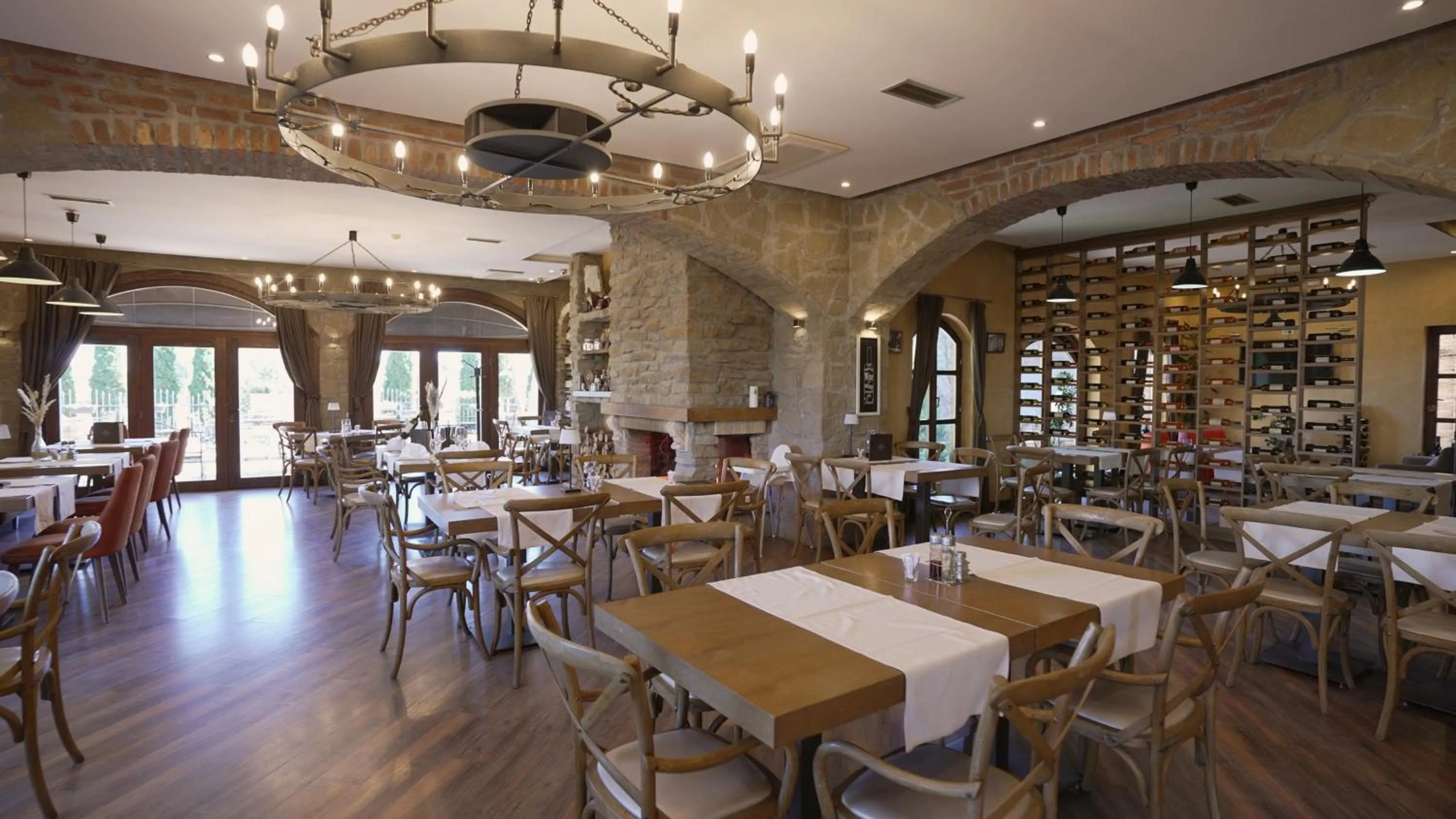 Restaurant/places to eat in Garni Hotel Chicha - Winery ŠKRBIĆ