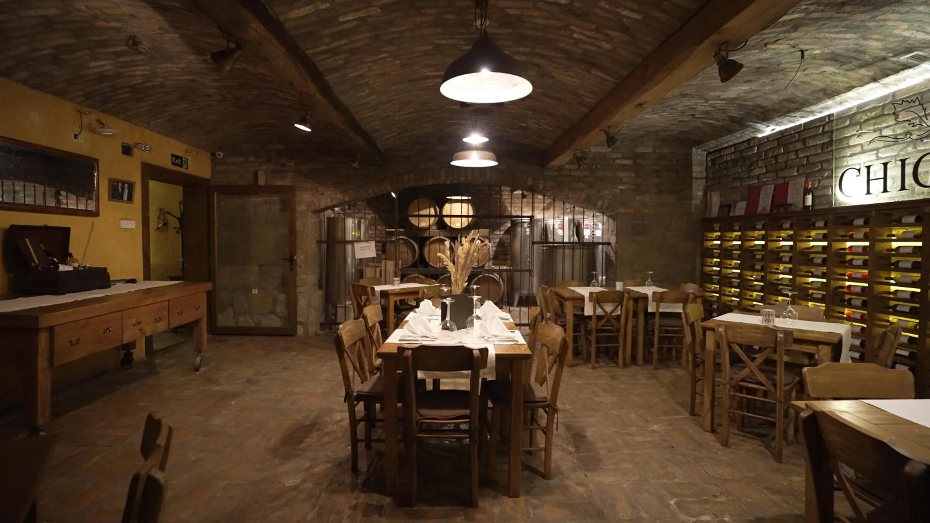 Garni Hotel Chicha - Winery ŠKRBIĆ