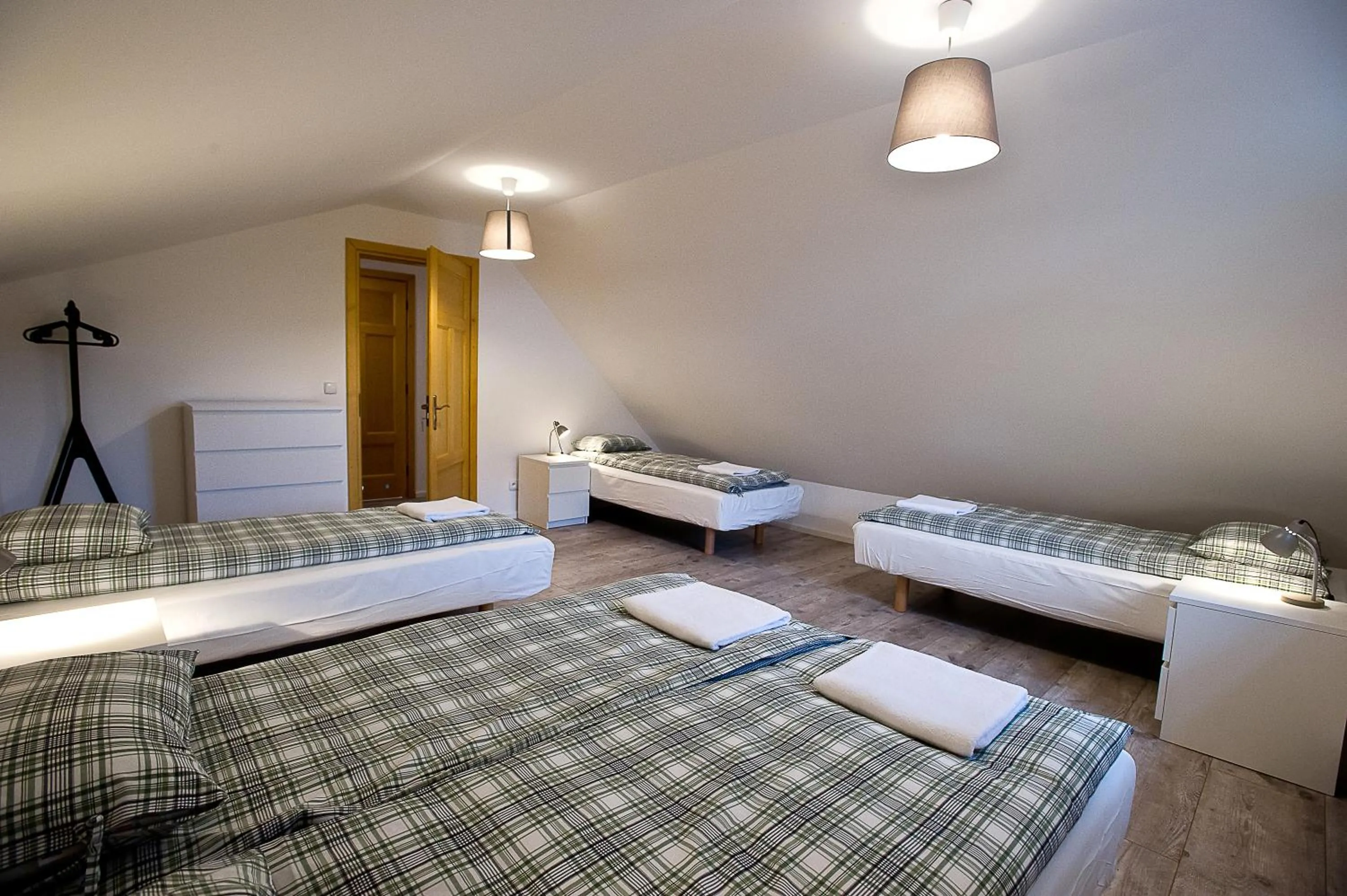 Bedroom, Bed in Apartamenty Chabrów 4, Dom 2 Apartamenty