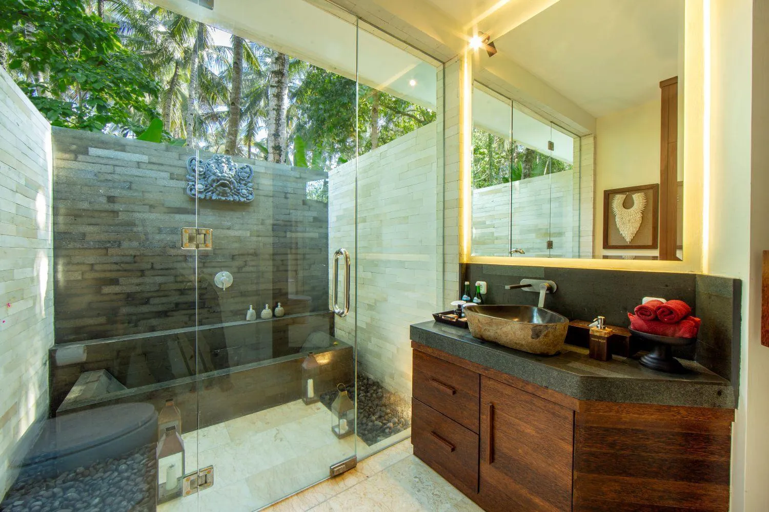 Shower in Kelapa Retreat & Spa