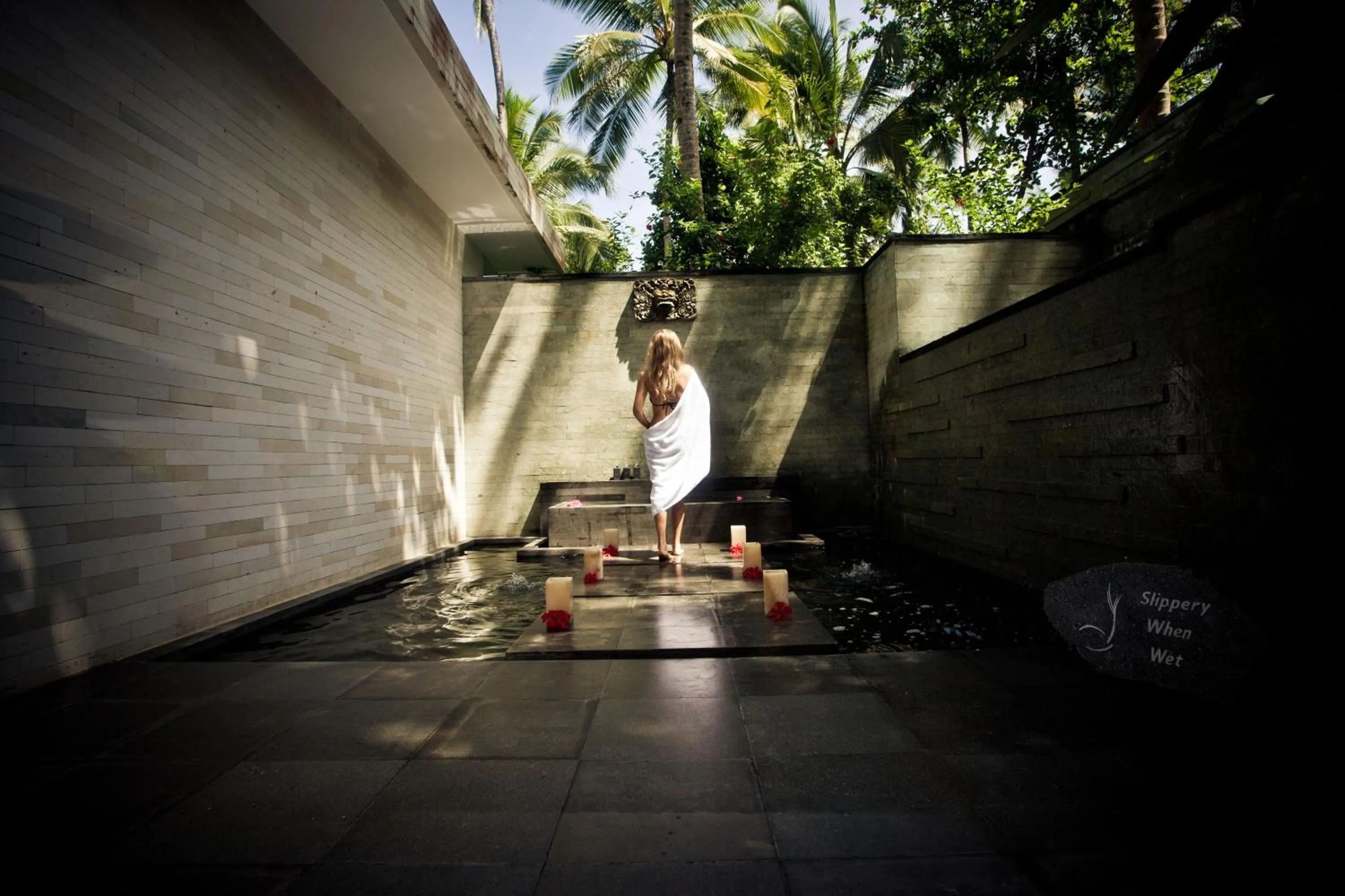Shower in Kelapa Retreat & Spa