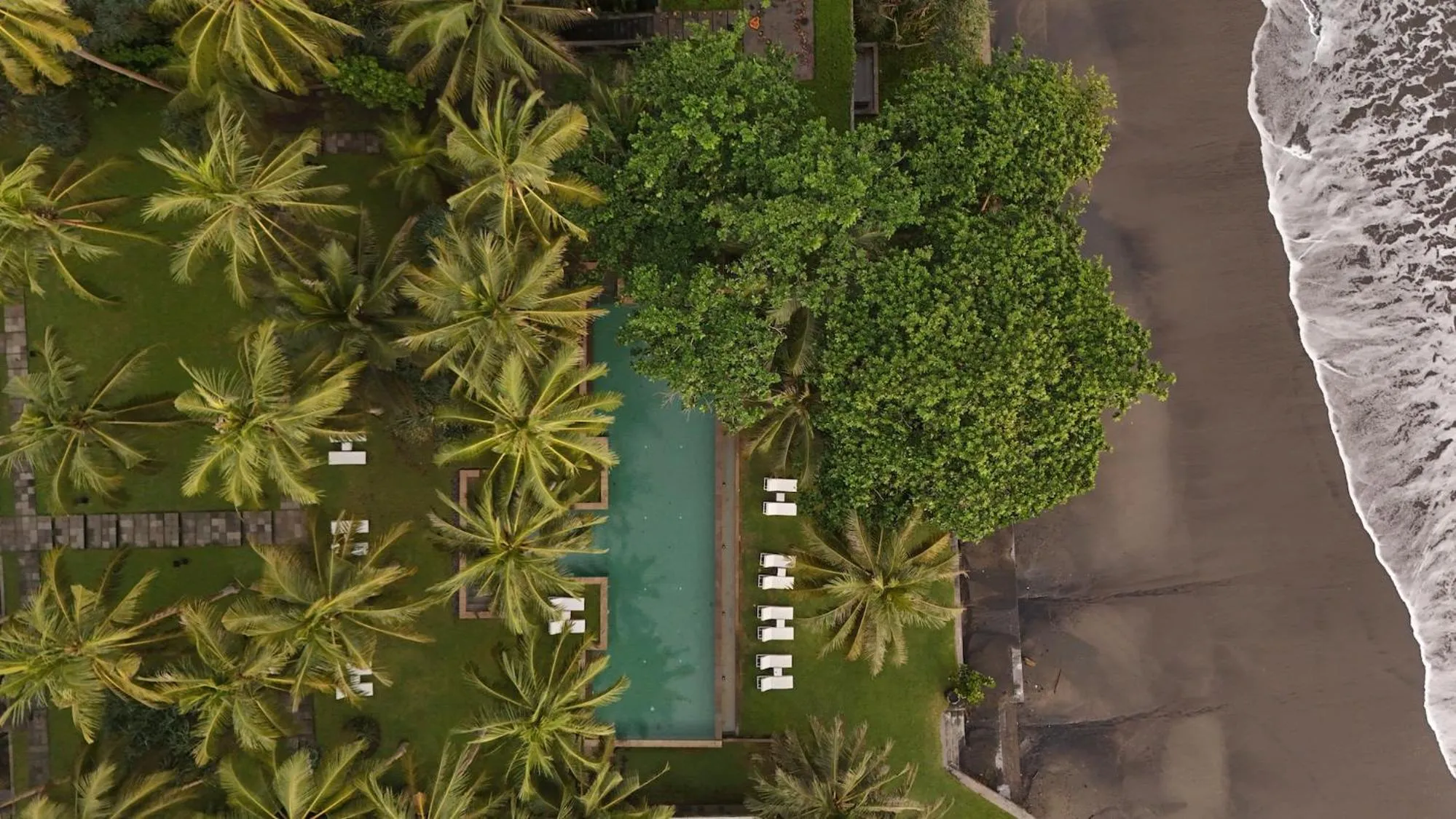 Swimming pool in Kelapa Retreat & Spa