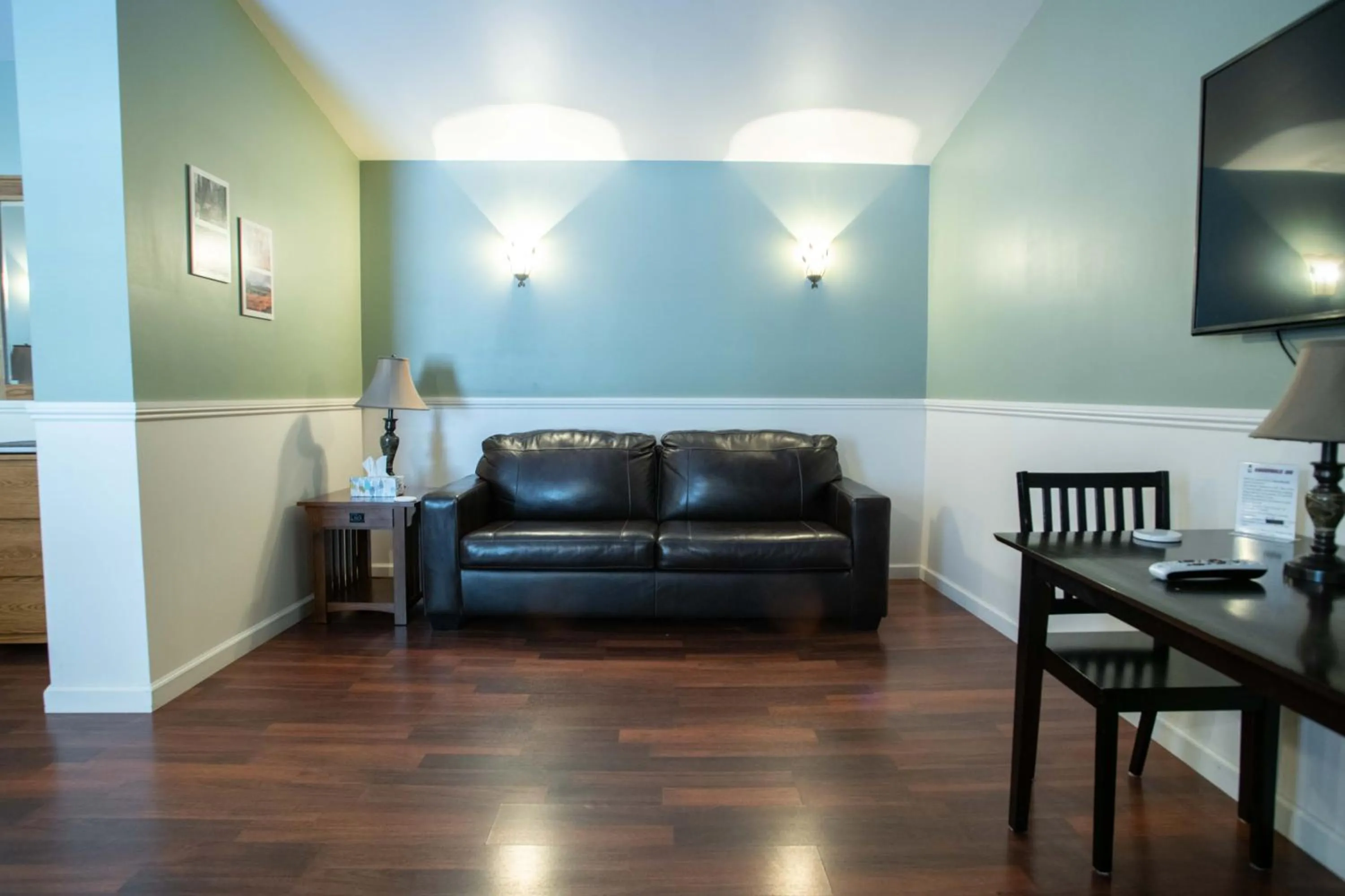 Swift River Suites