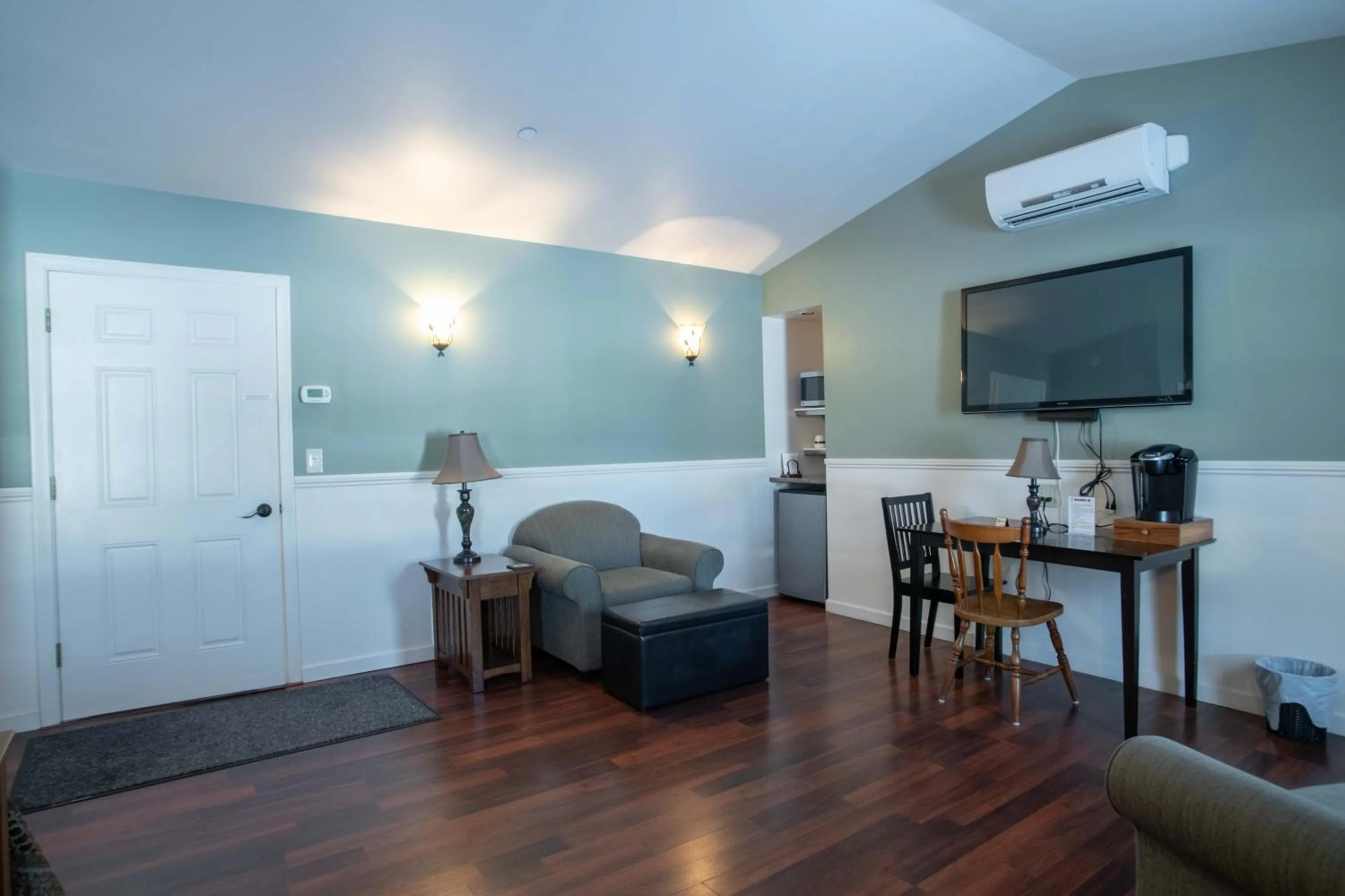 Swift River Suites