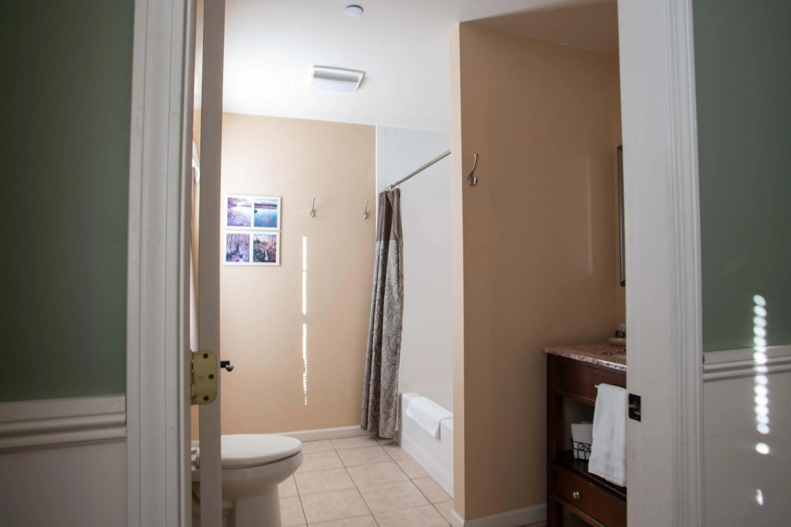 Swift River Suites