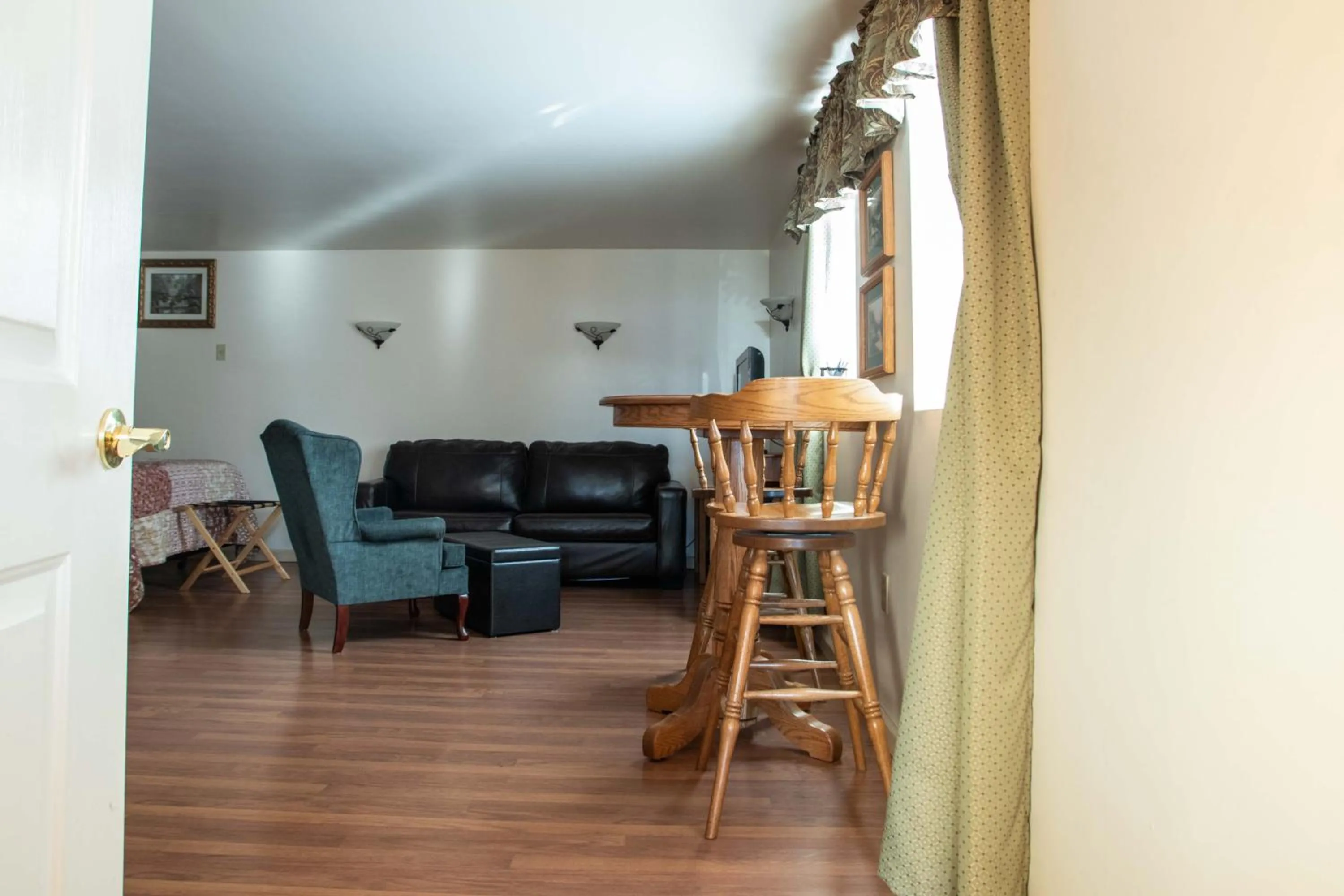 Swift River Suites