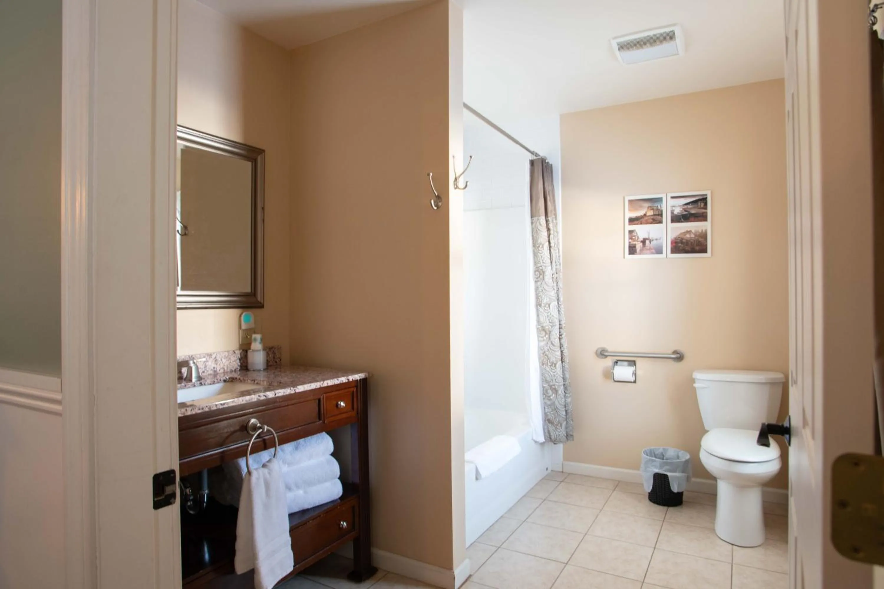 Swift River Suites