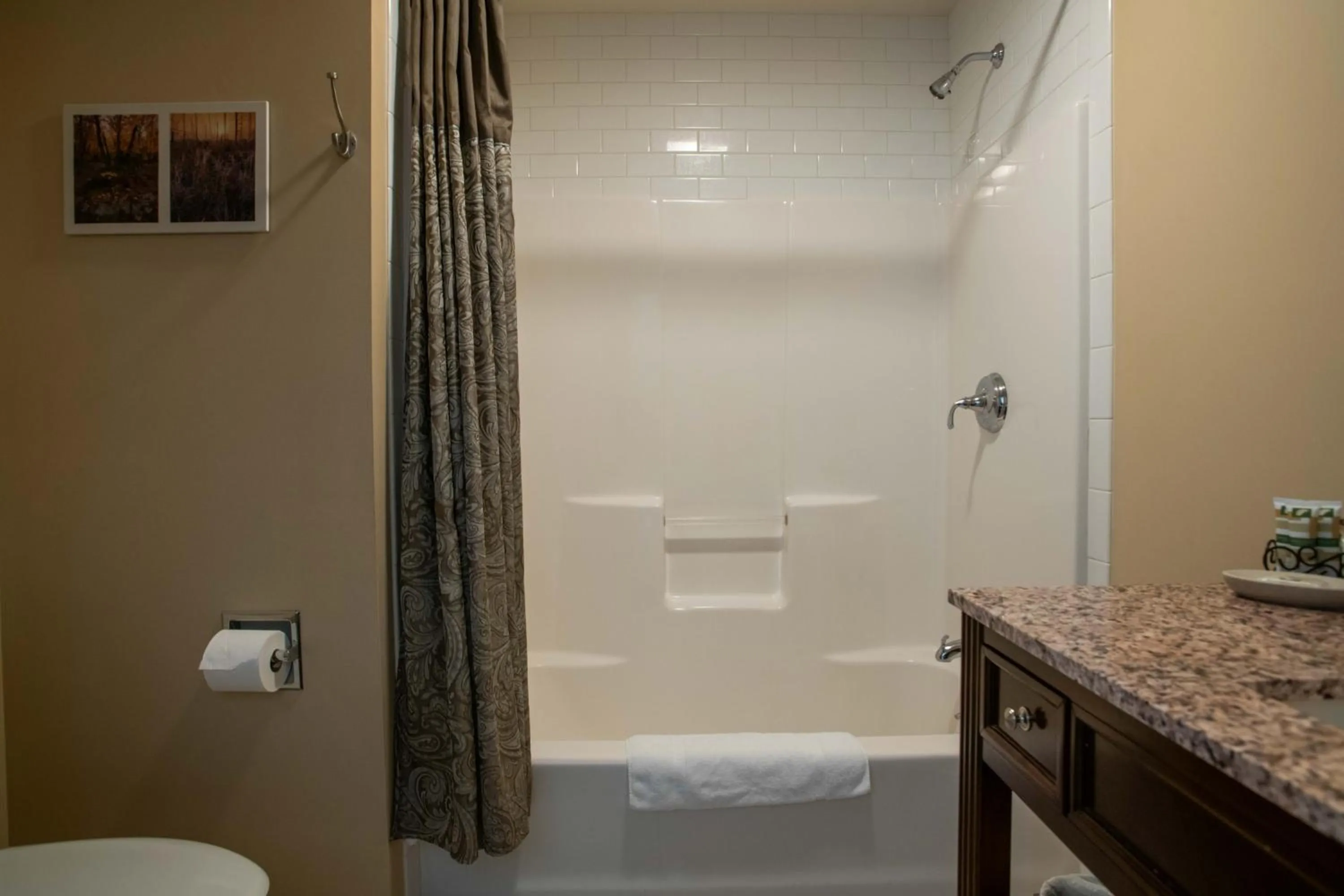 Swift River Suites