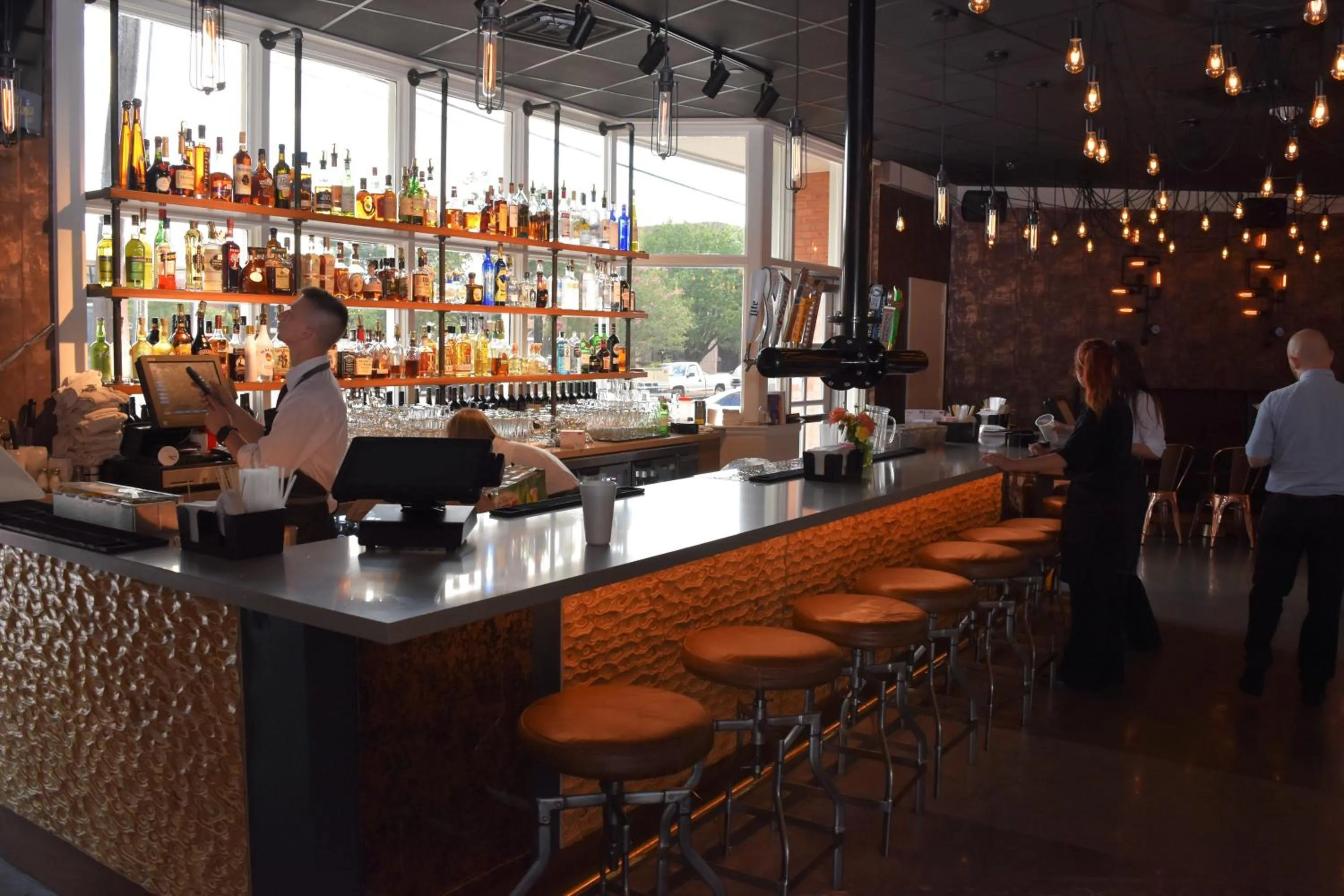 Lounge or bar in The Fredonia Hotel