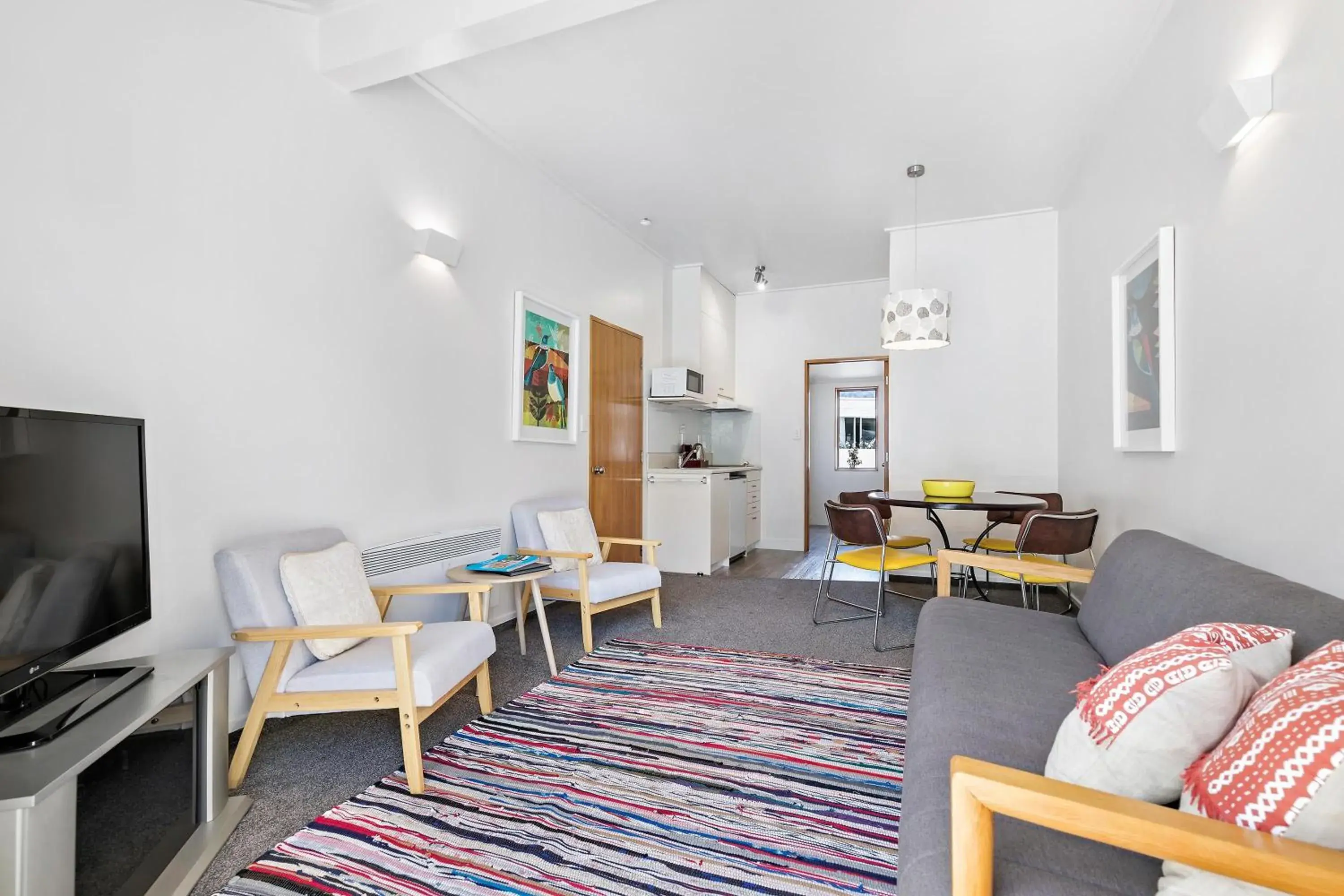 Living room in Amity Serviced Apartments Living room in Amity Serviced Apartments