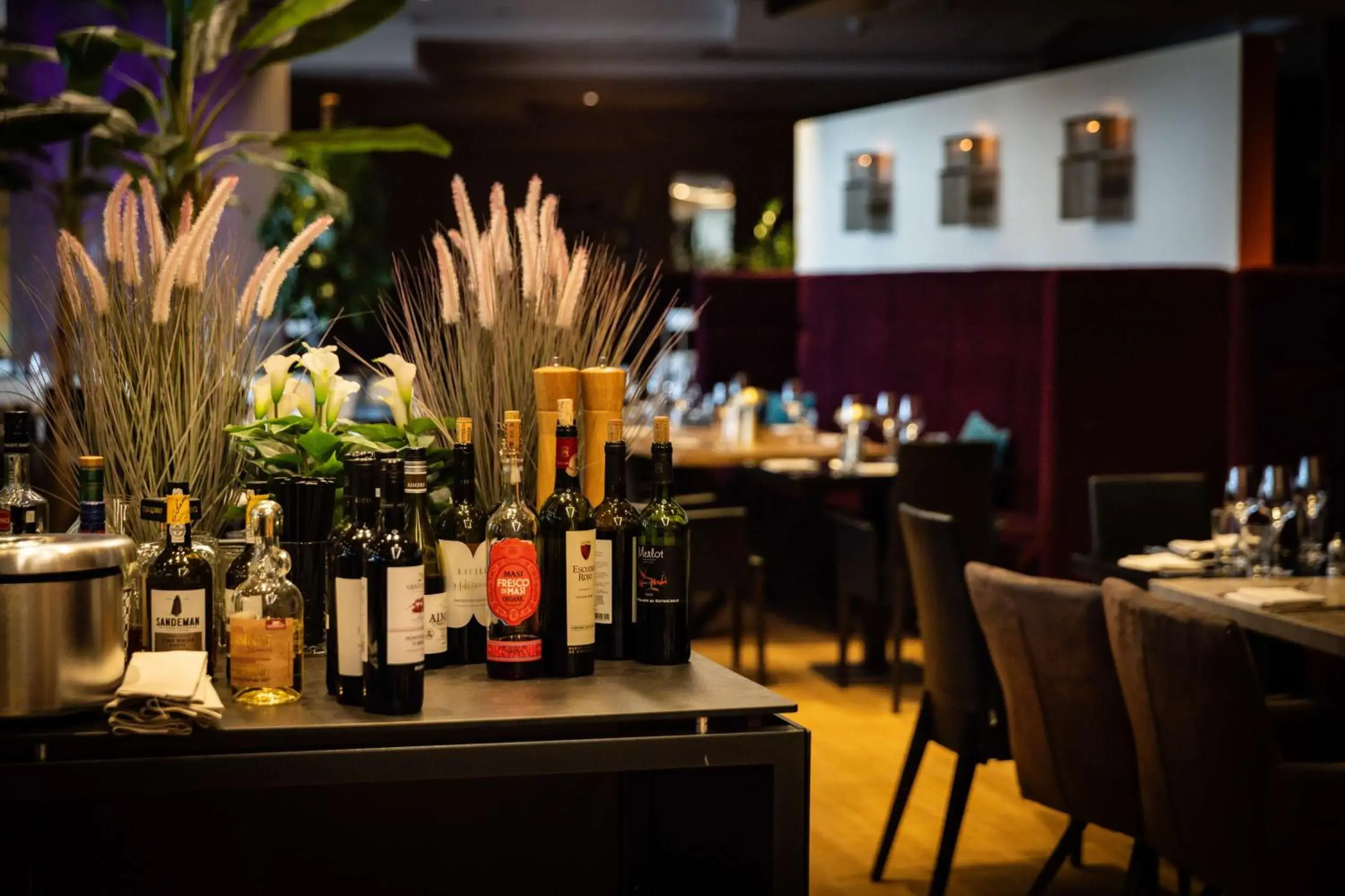 Restaurant/places to eat in Radisson Blu Hotel, Hamburg Restaurant/places to eat in Radisson Blu Hotel, Hamburg