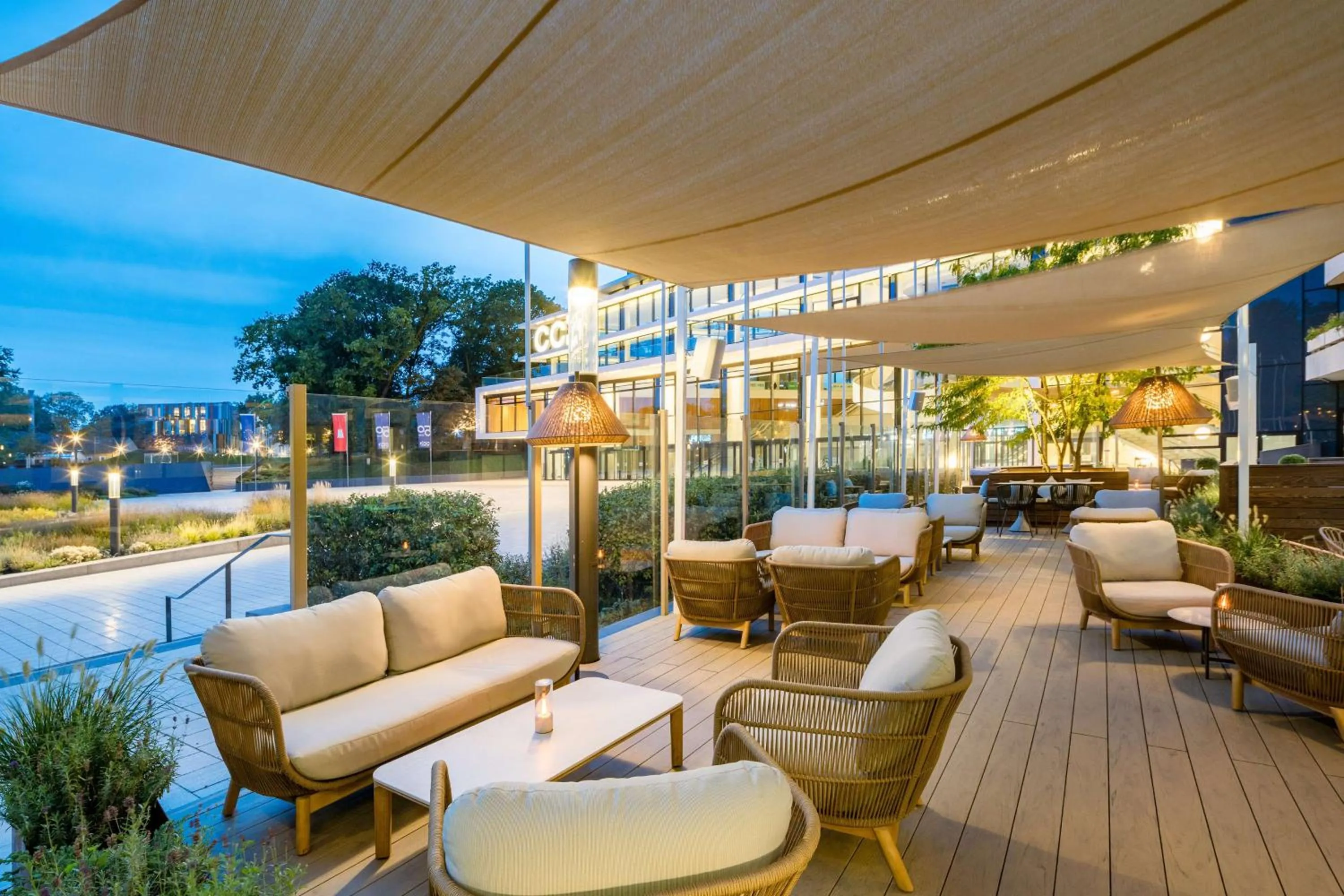 Restaurant/places to eat in Radisson Blu Hotel, Hamburg