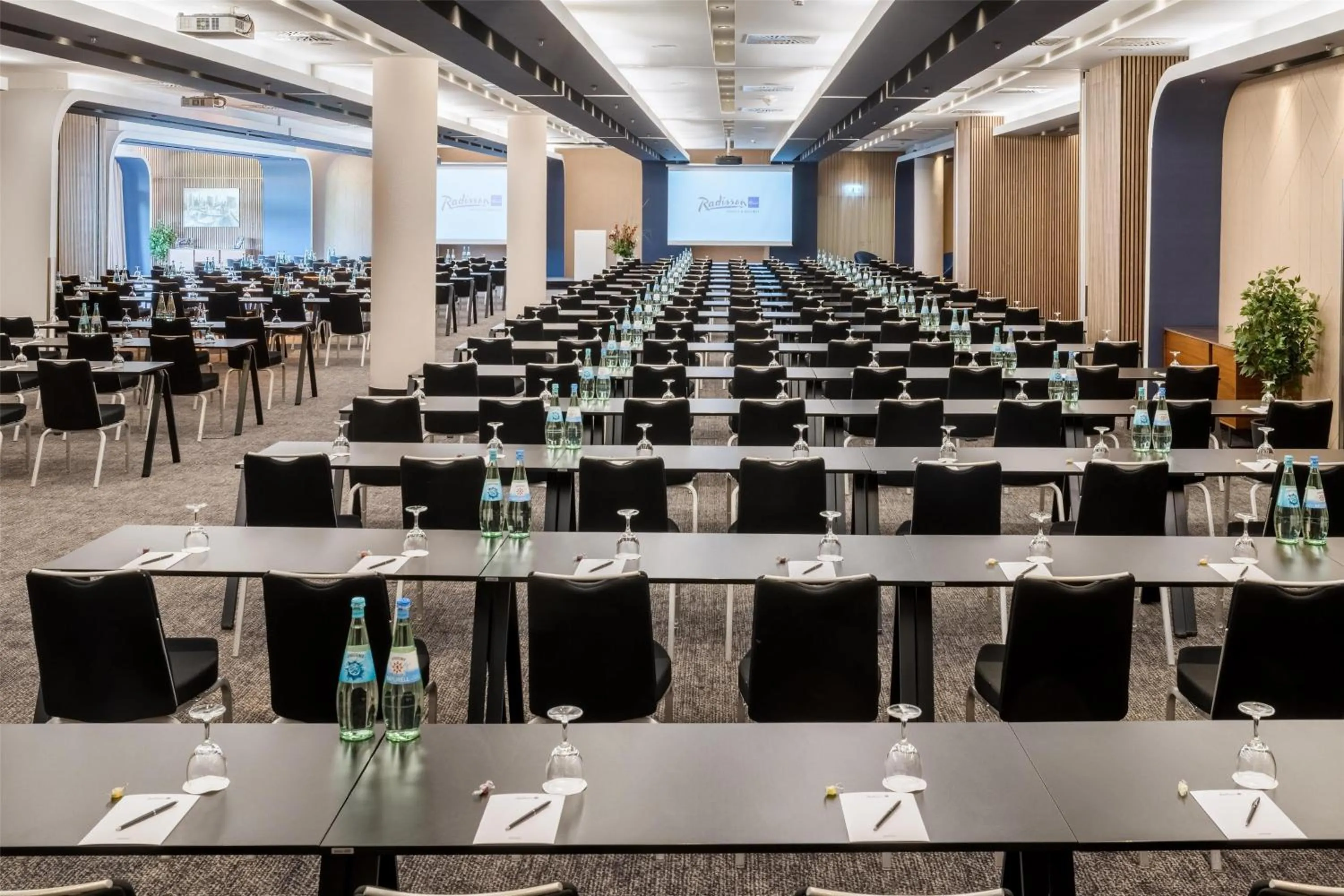Banquet/Function facilities in Radisson Blu Hotel, Hamburg