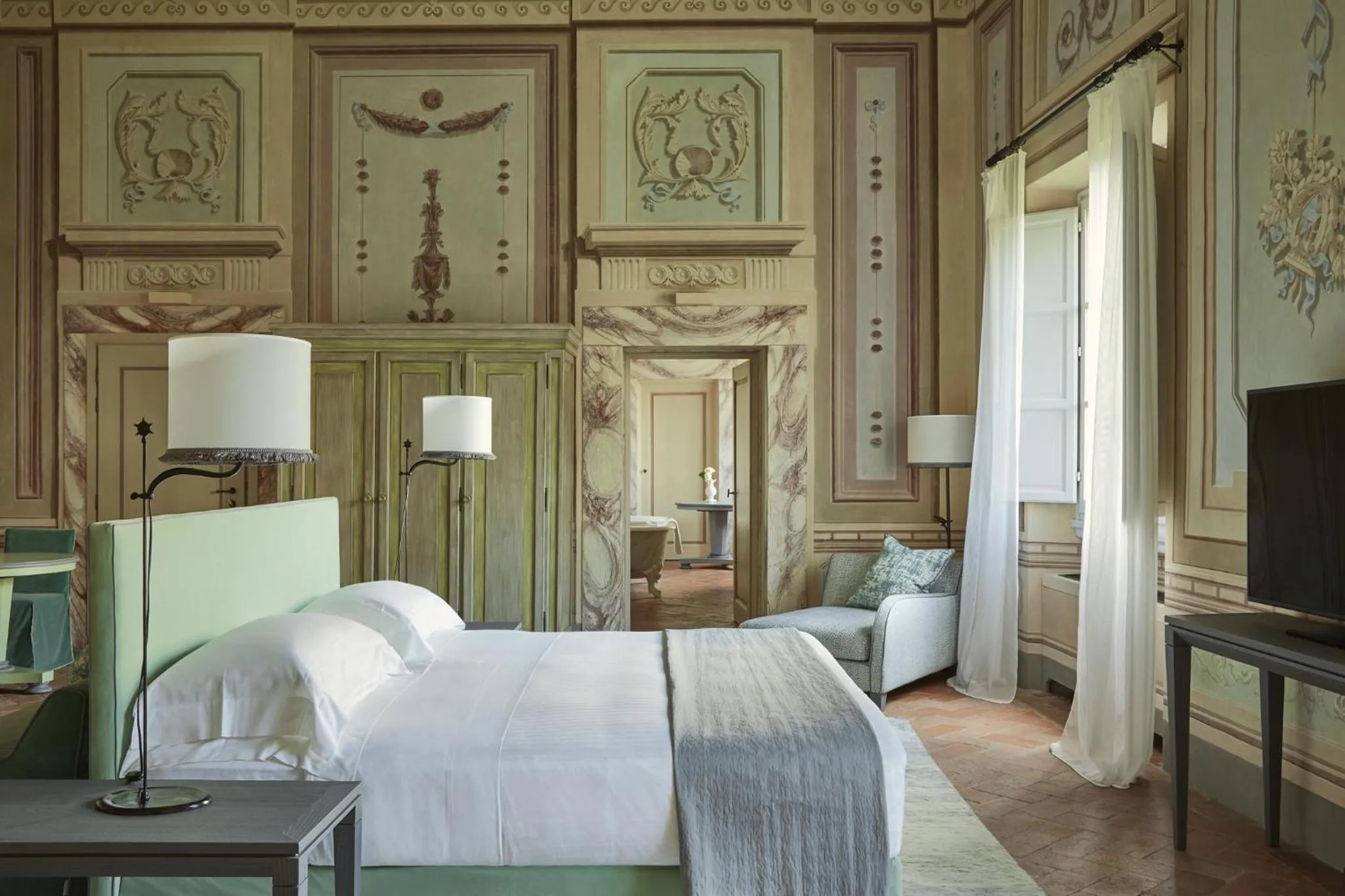 Photo of the whole room, Bed in COMO Castello Del Nero