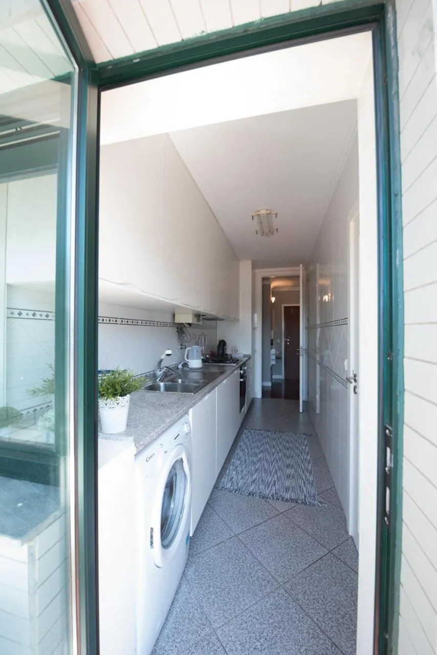 Kitchen or kitchenette in Apartamento Mouzinho de Albuquerque