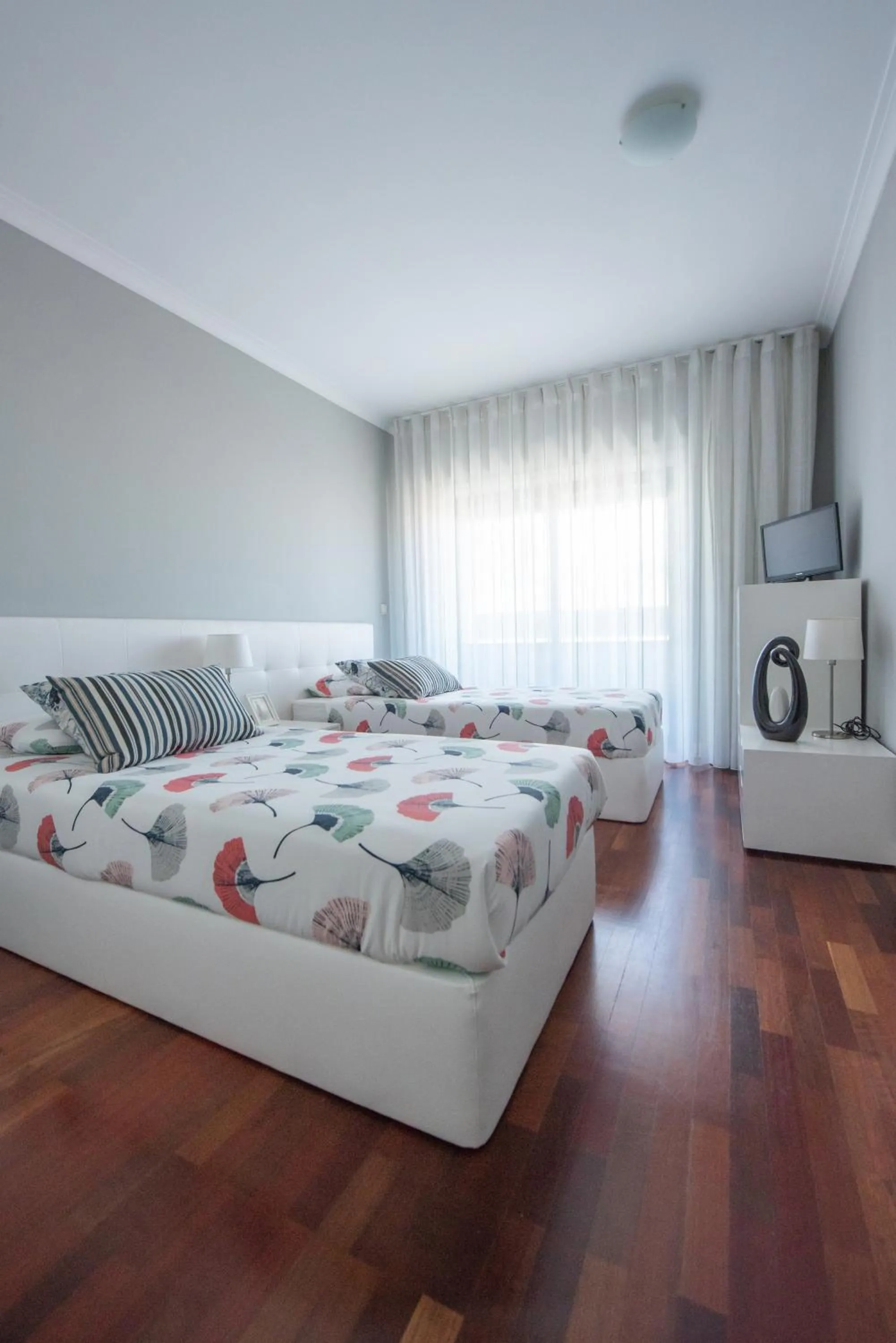Photo of the whole room, Bed in Apartamento Mouzinho de Albuquerque