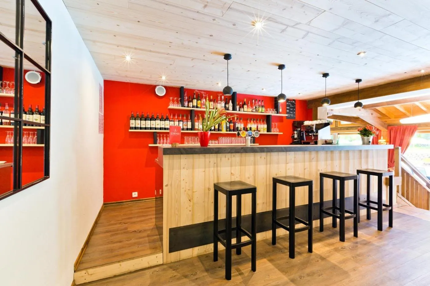 Lounge or bar in Hotel Les Bruyères