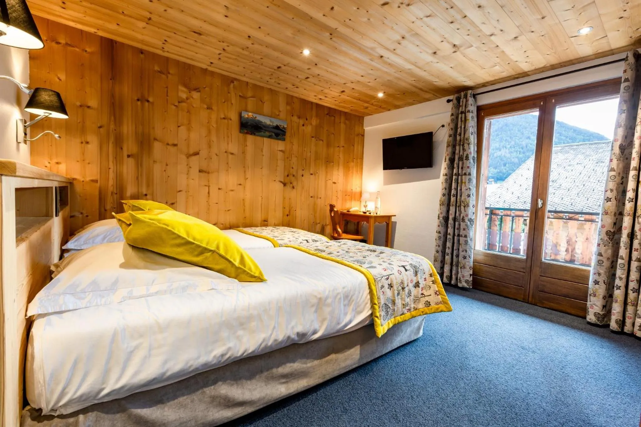 Bedroom, Bed in Hotel Les Bruyères