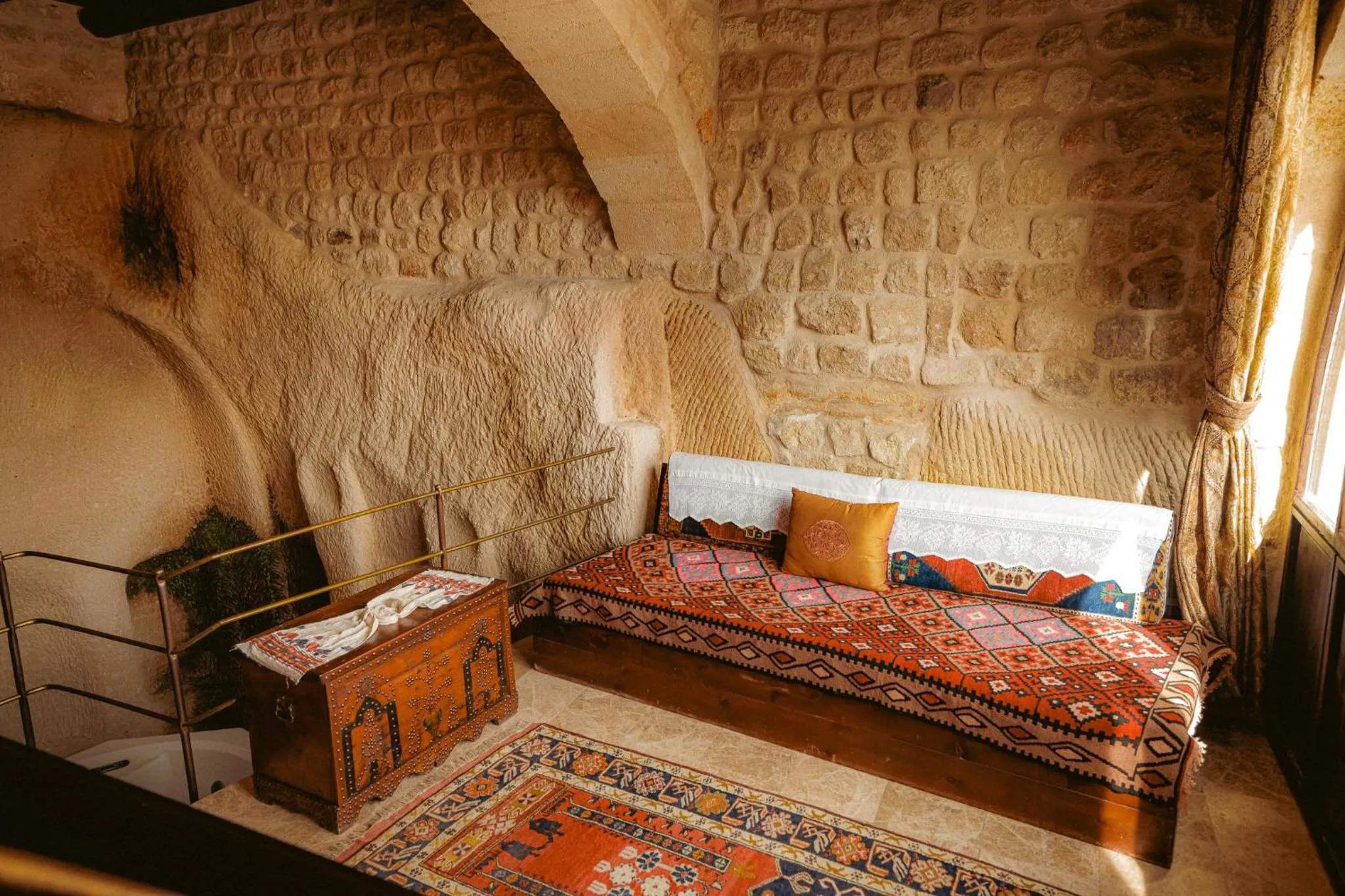 Seating area, Bed in Yunak Evleri Cappadocia