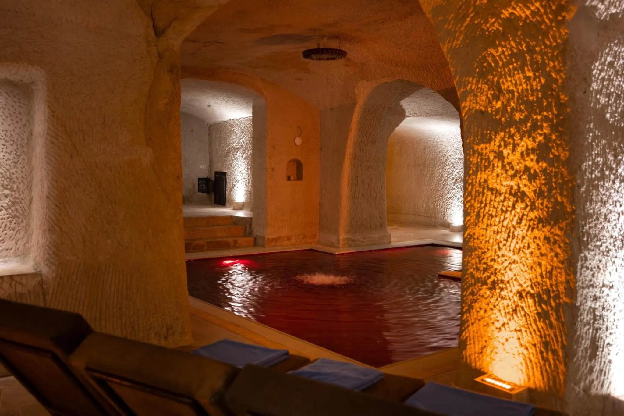 Pool view in Yunak Evleri Cappadocia
