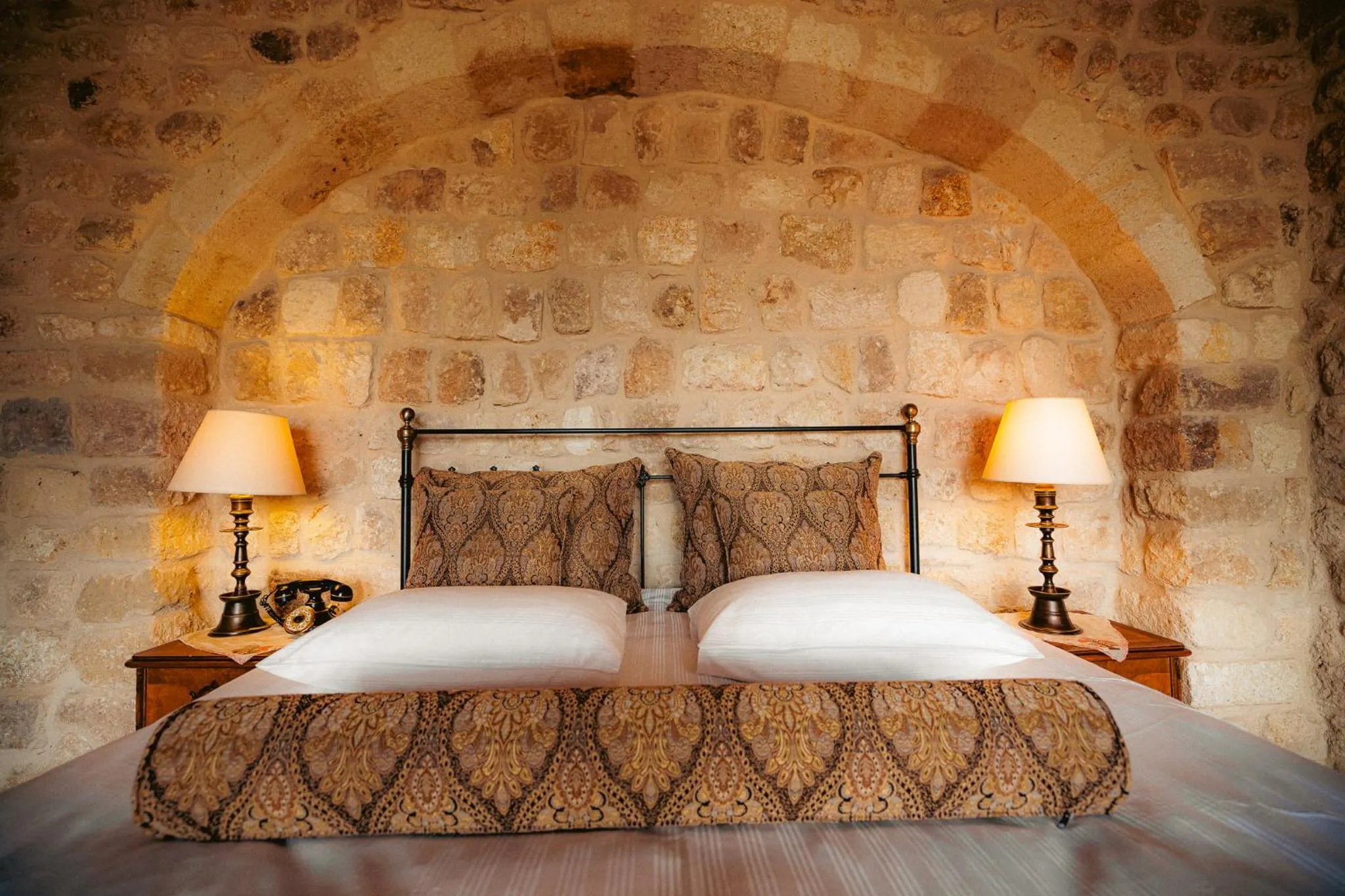 Bed in Yunak Evleri Cappadocia