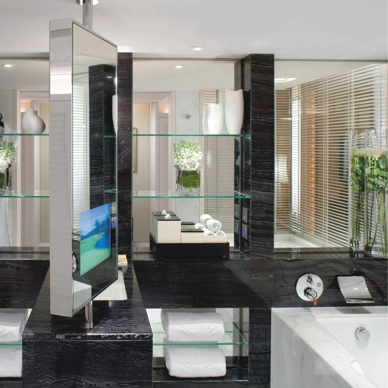 Bathroom in Mandarin Oriental, Hong Kong