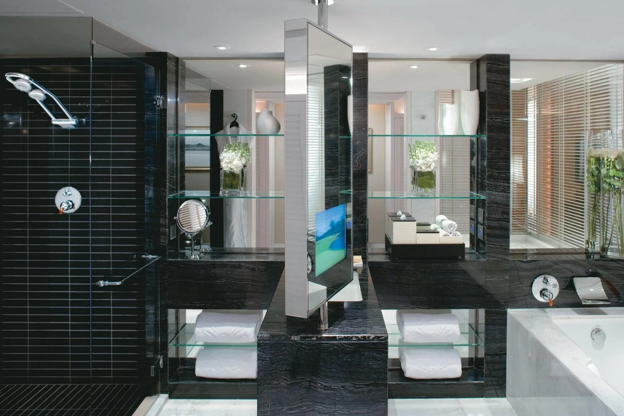 Bathroom in Mandarin Oriental, Hong Kong