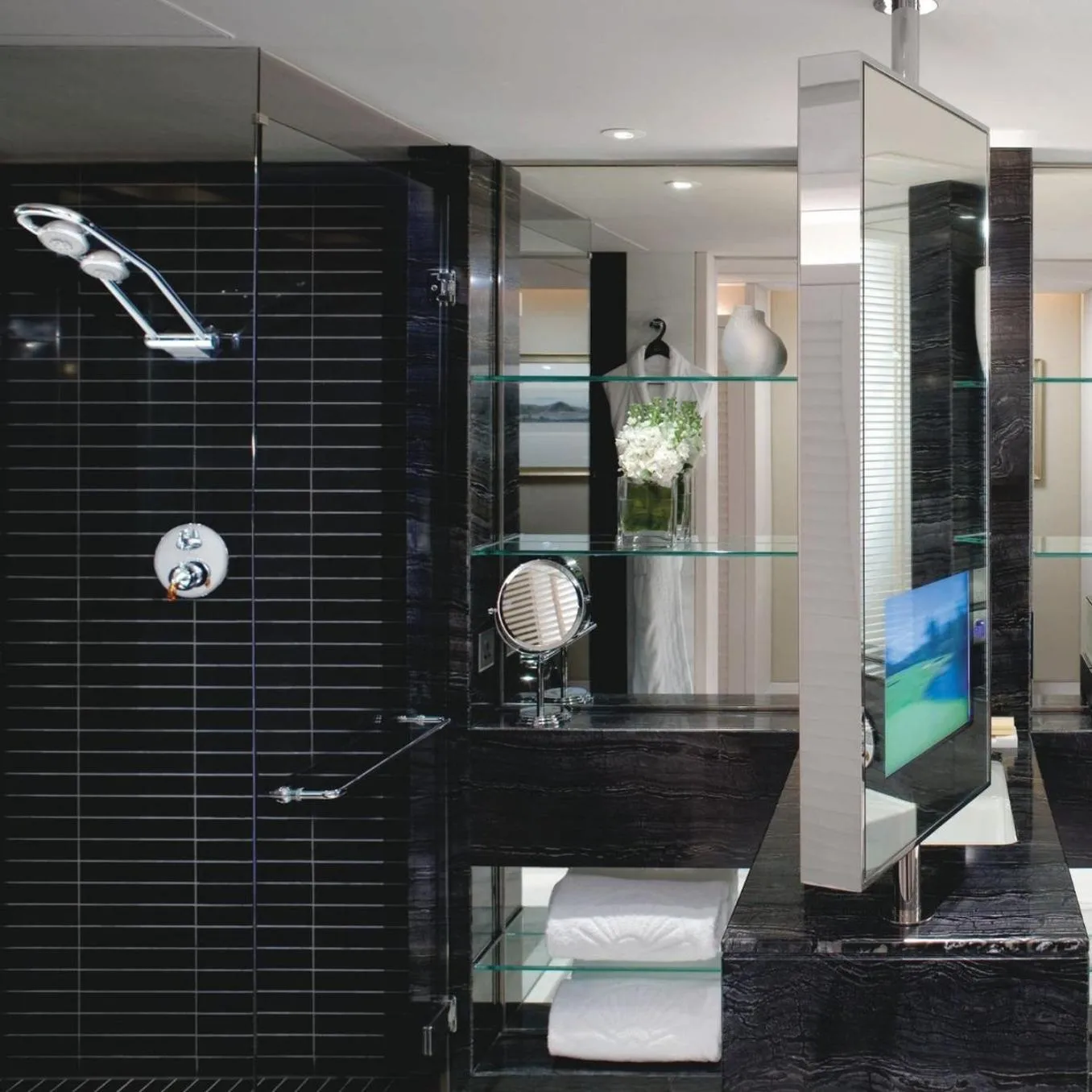 Bathroom in Mandarin Oriental, Hong Kong