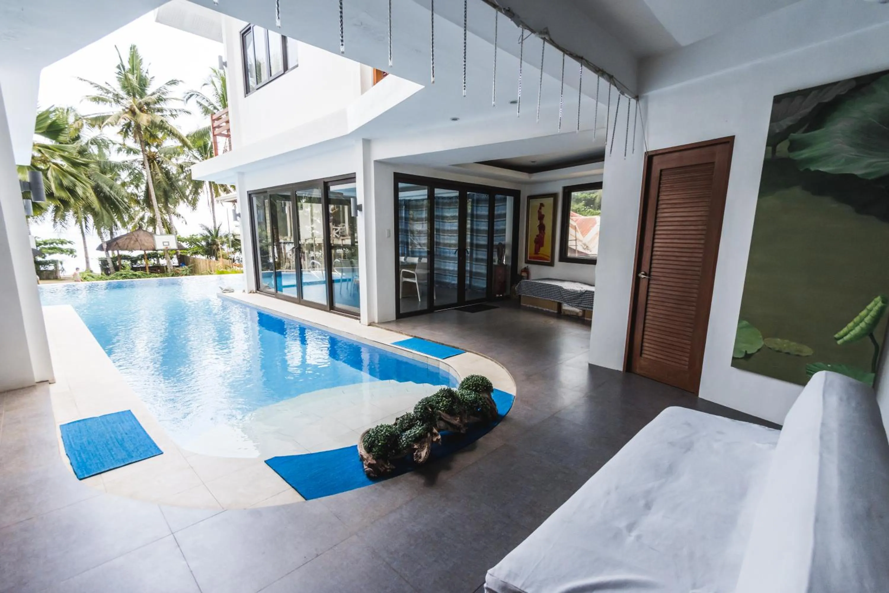 Swimming pool in The Whitehouse by the Sea