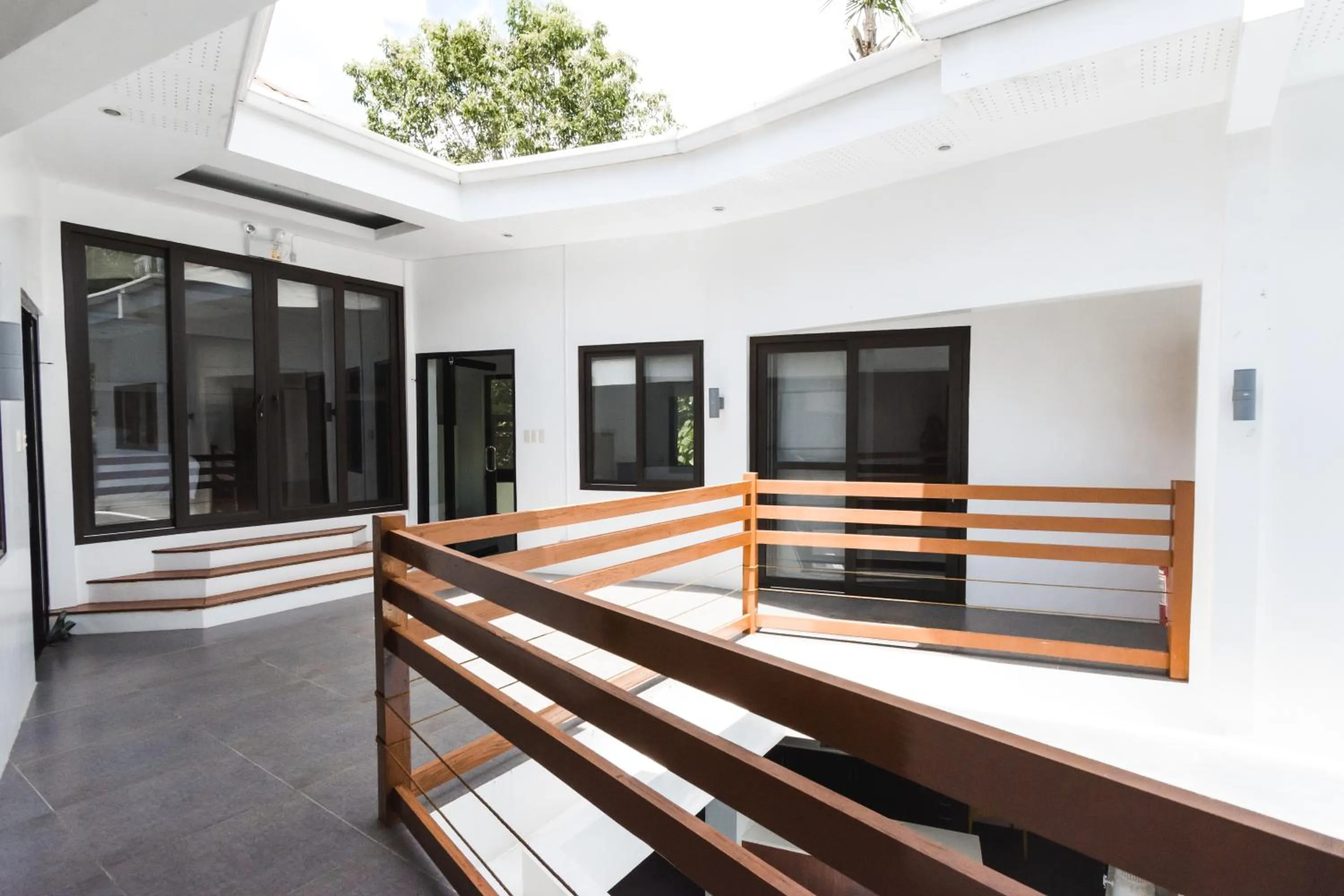 Balcony/Terrace in The Whitehouse by the Sea