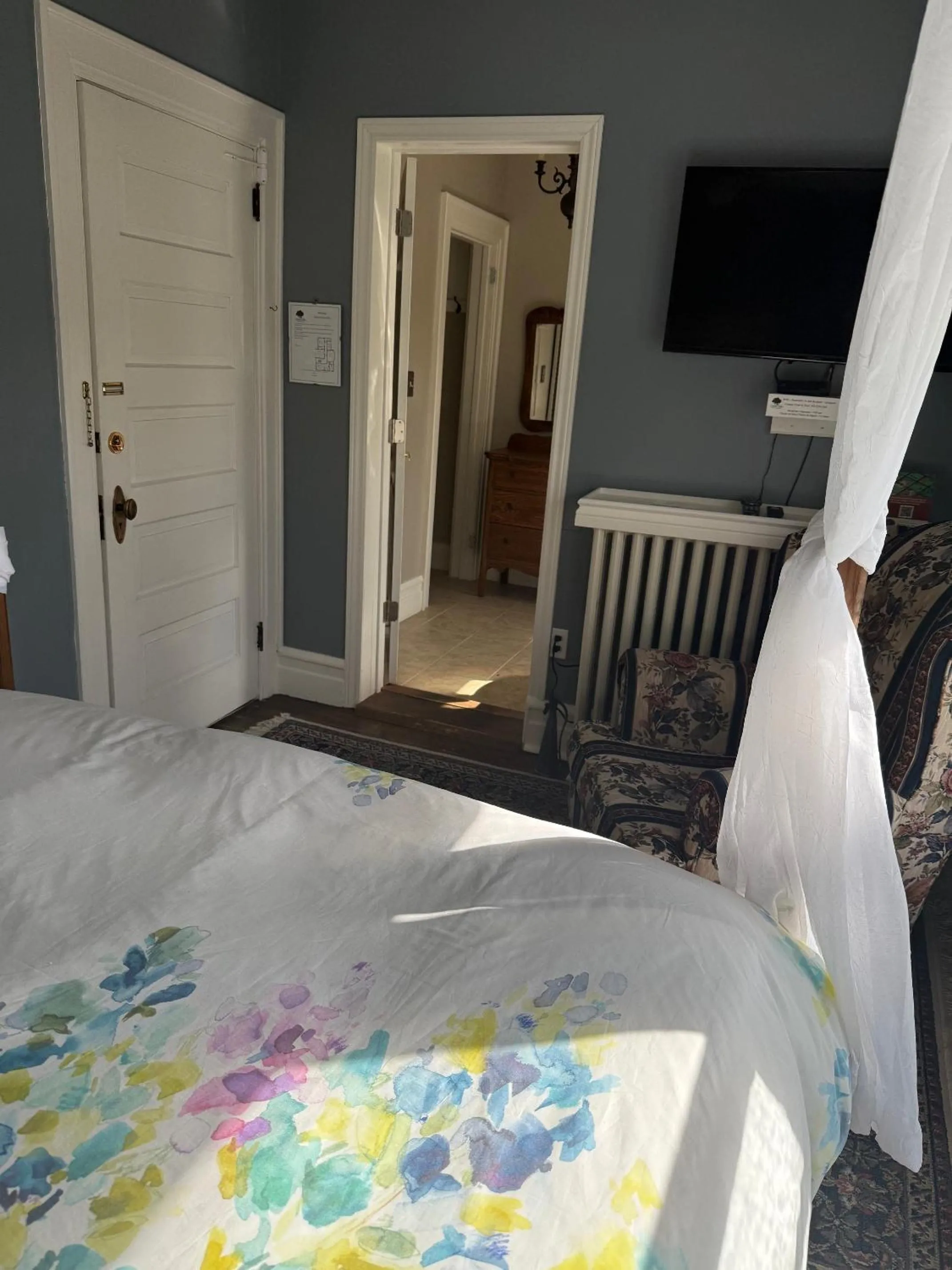 Bed in Green Oaks B&B