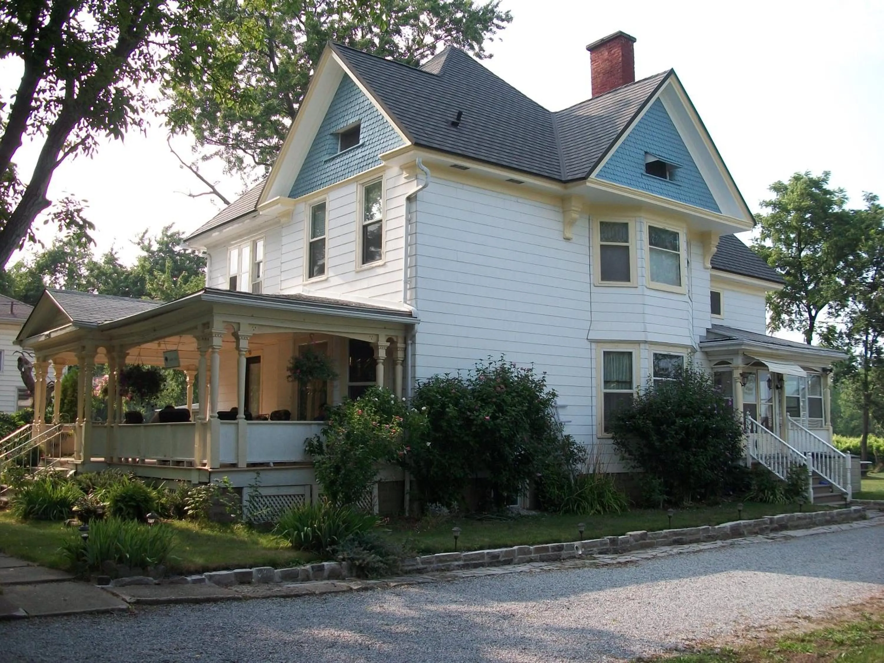 Street view in Green Oaks B&B