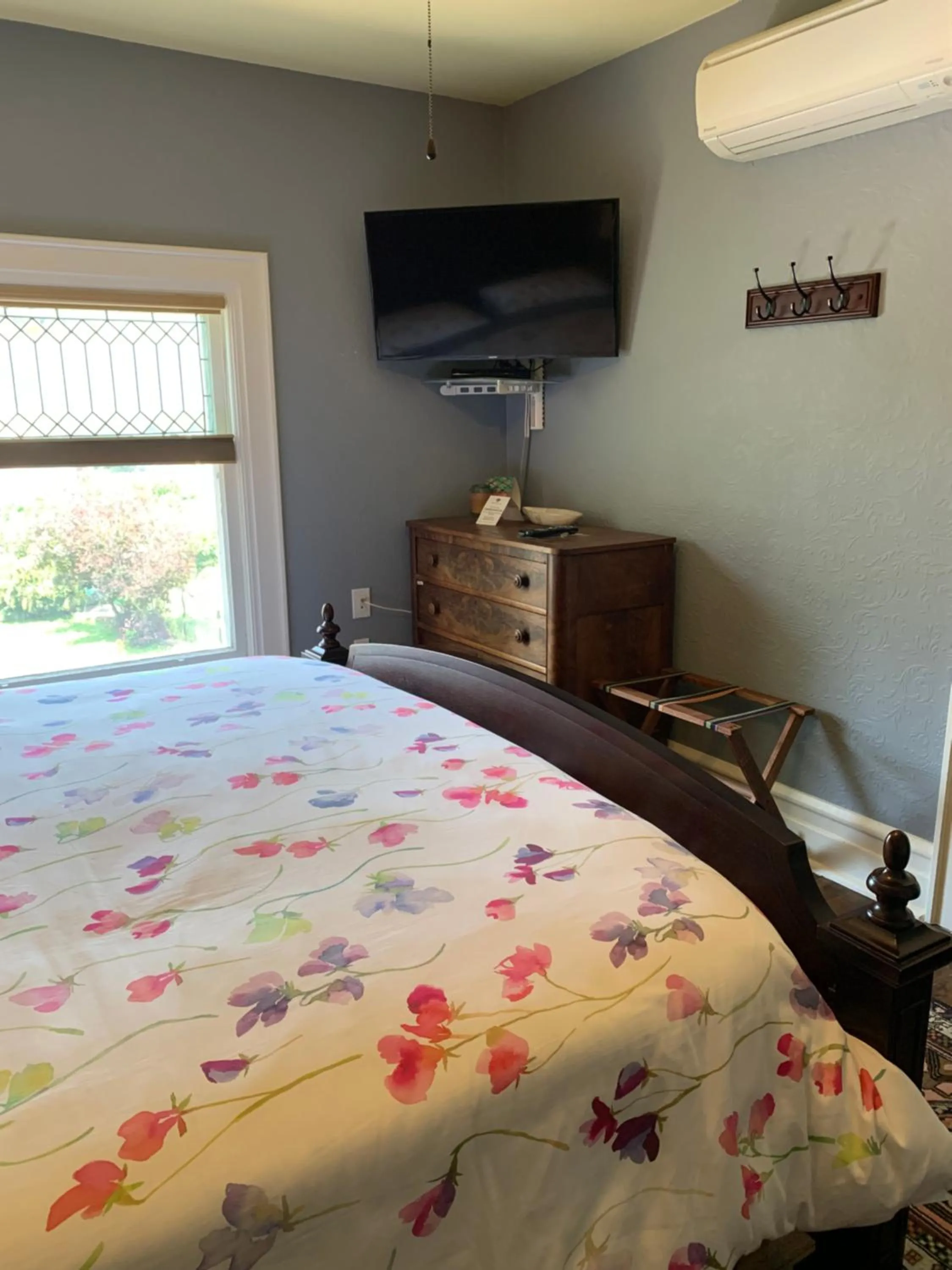 Bedroom, Bed in Green Oaks B&B